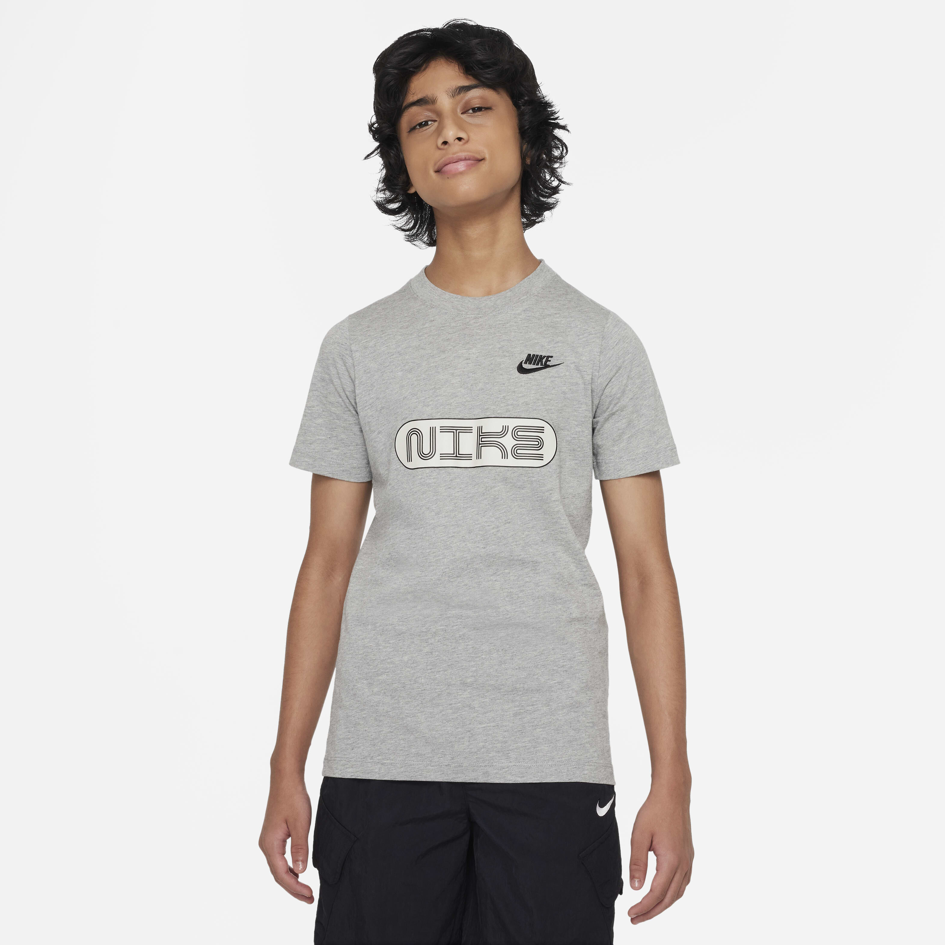 نايكي سبورتسوير image number 0