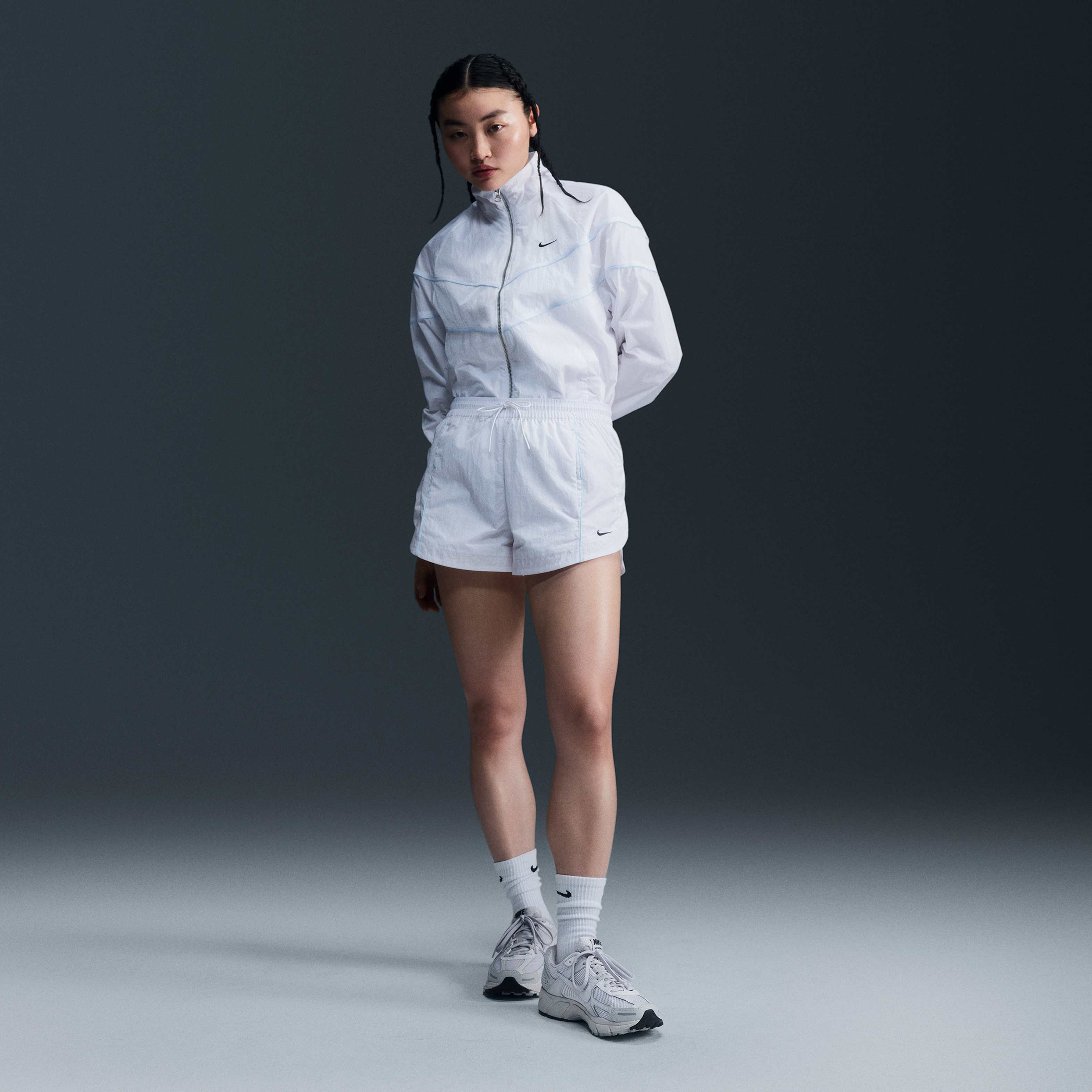 Nike Windrunner image number 0