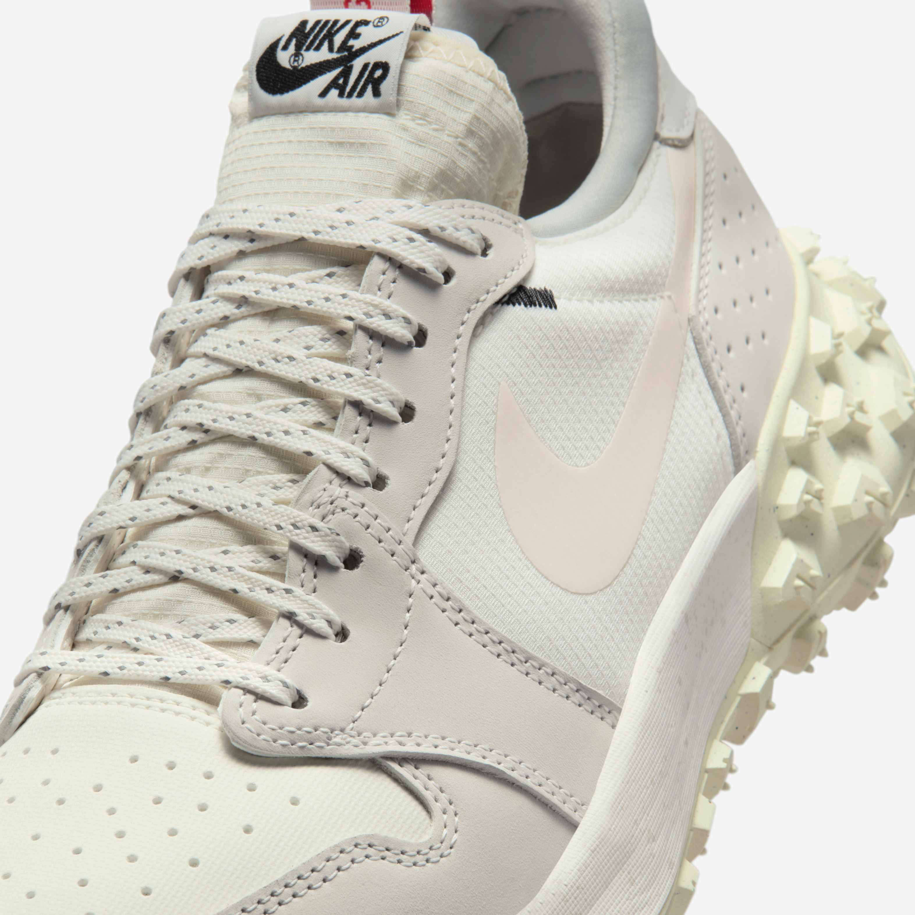 اير جوردن 1 لو image number 6