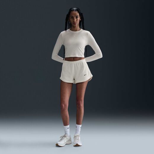 Trending Looks-نايكي, نايكي سبورتوسير تشيل وافل, شورت بخصر مرتفع 3 إنش للنساء Trending Looks-نايكي, نايكي سبورتوسير تشيل وافل, شورت بخصر مرتفع 3 إنش للنساء