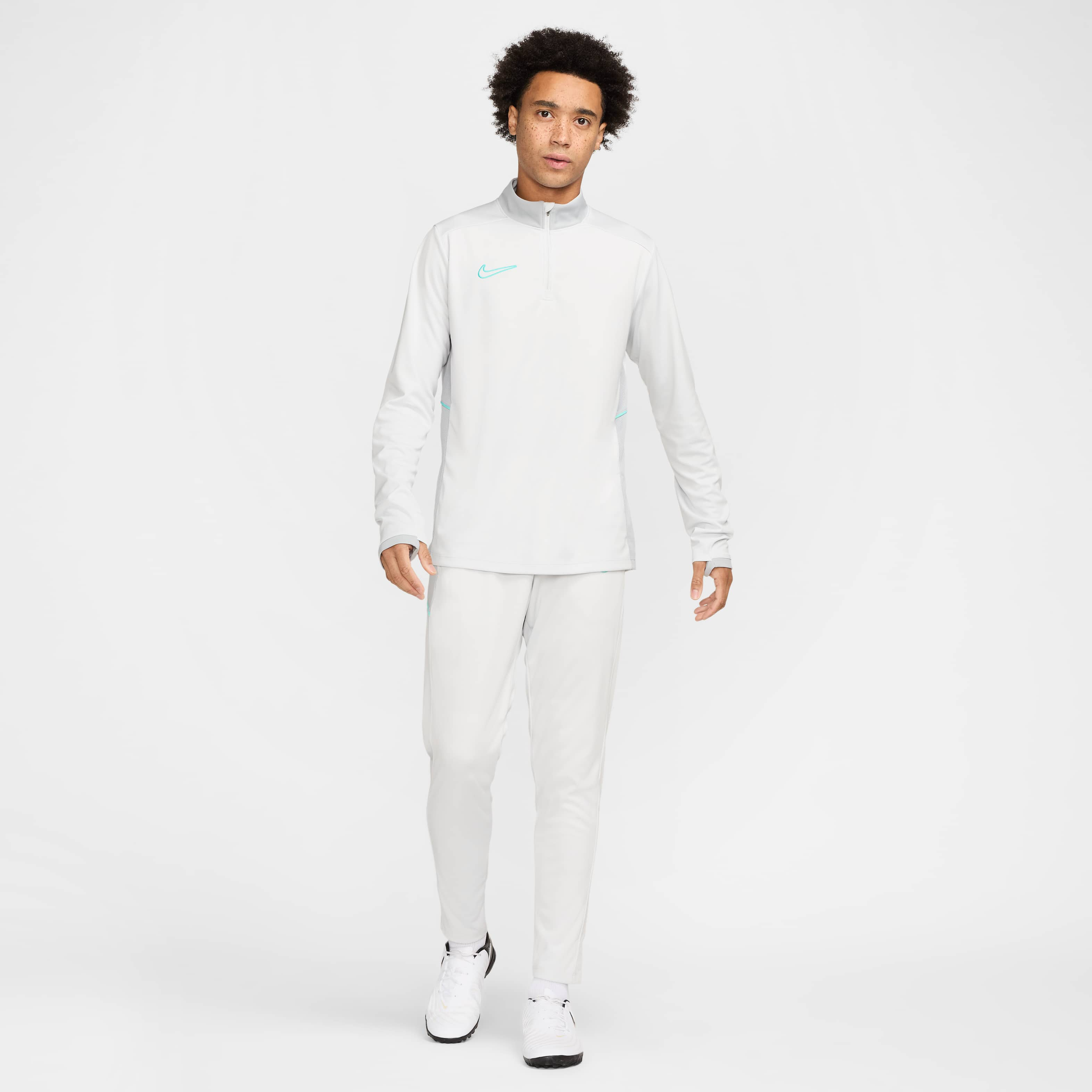 نايكي أكاديمي image number 6