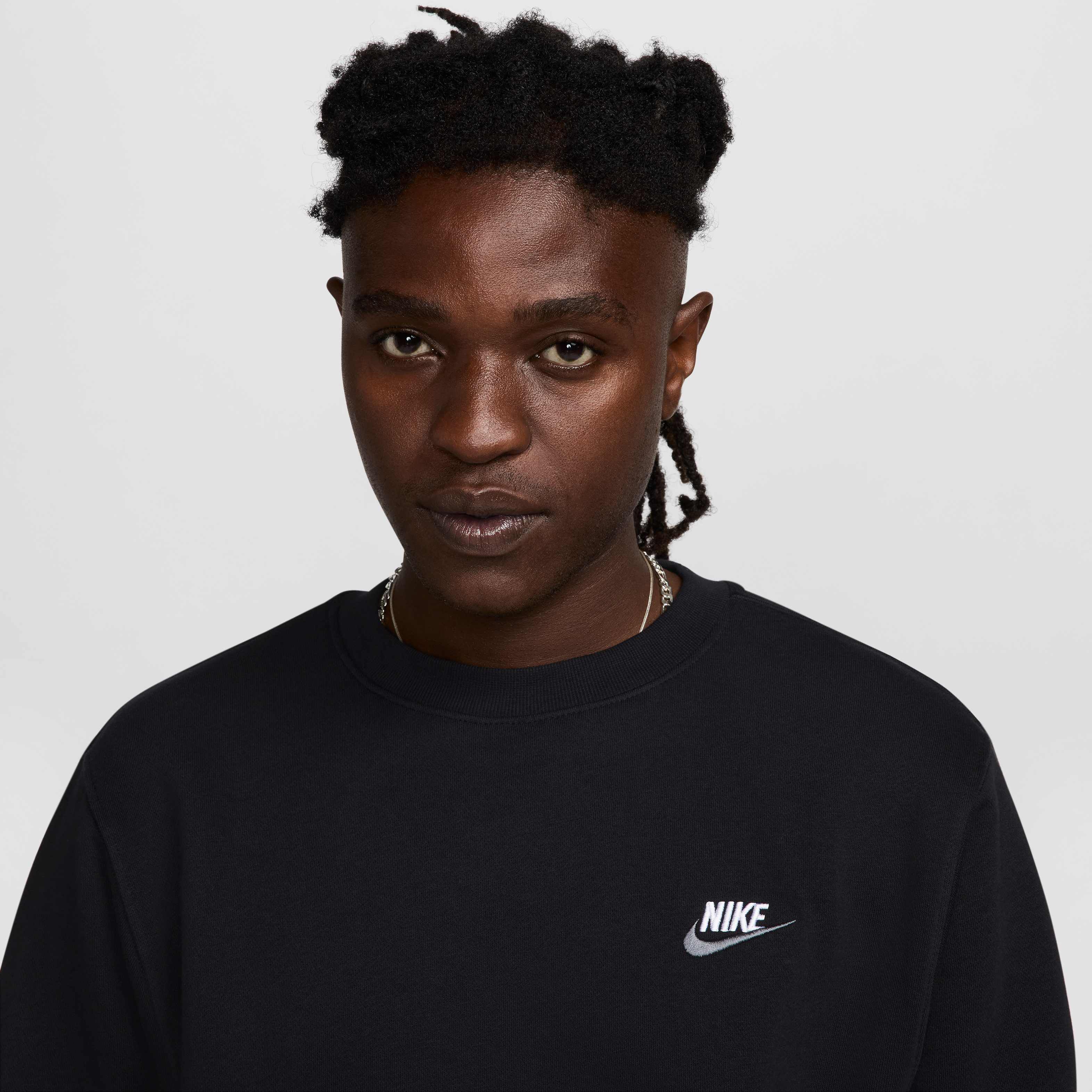 Nike Sportswear Club image number 2