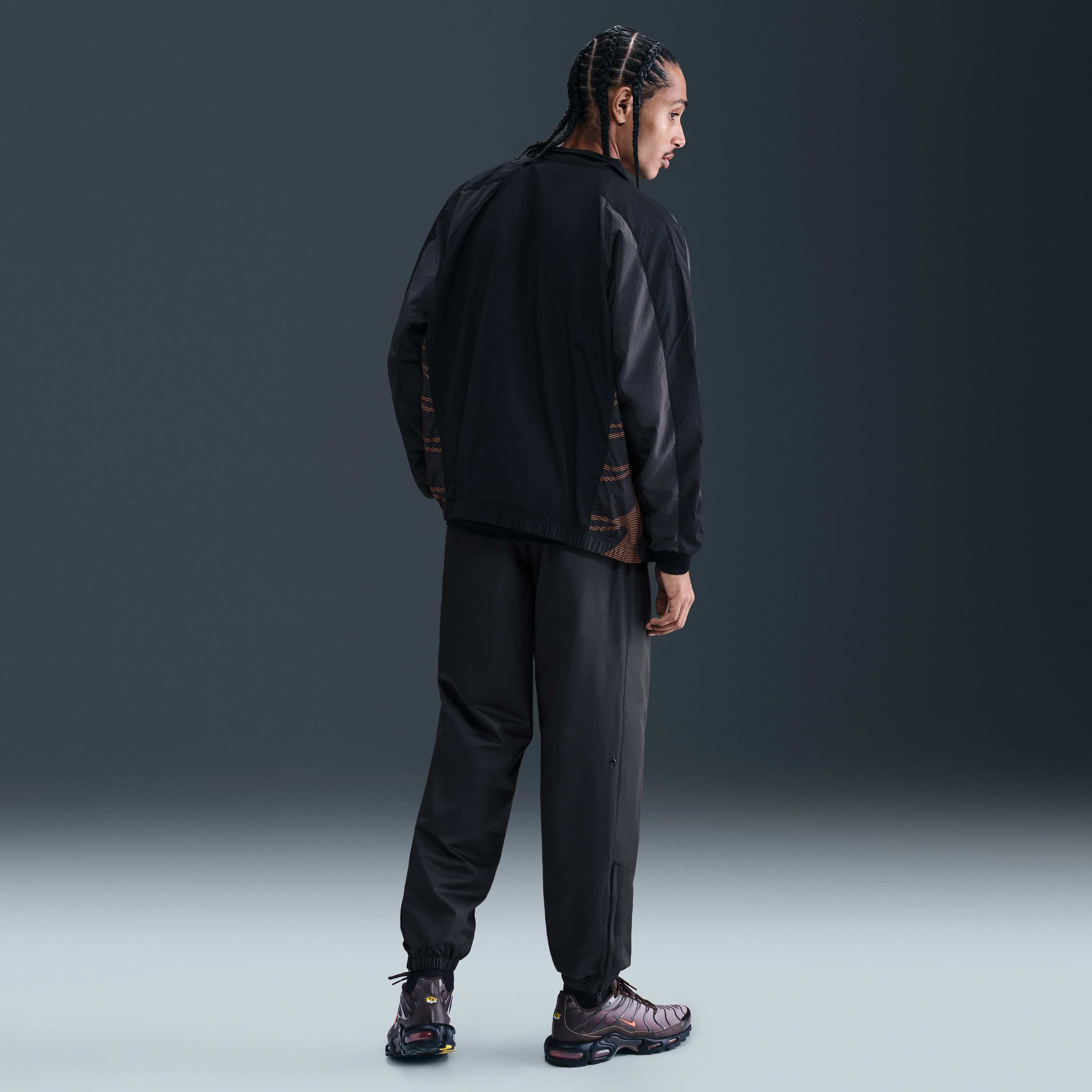 Nike Windrunner image number 3