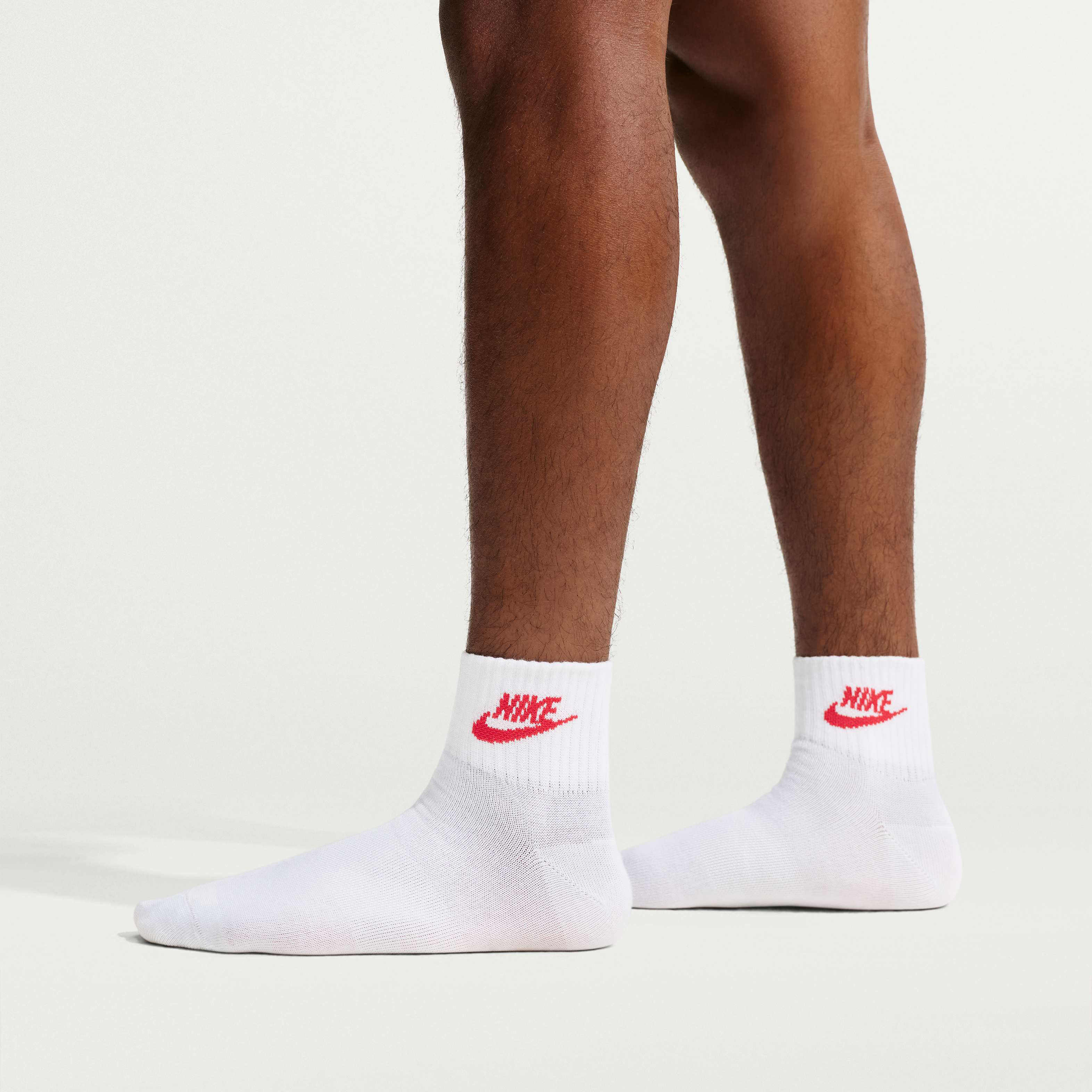 Nike Everyday Essential image number 2