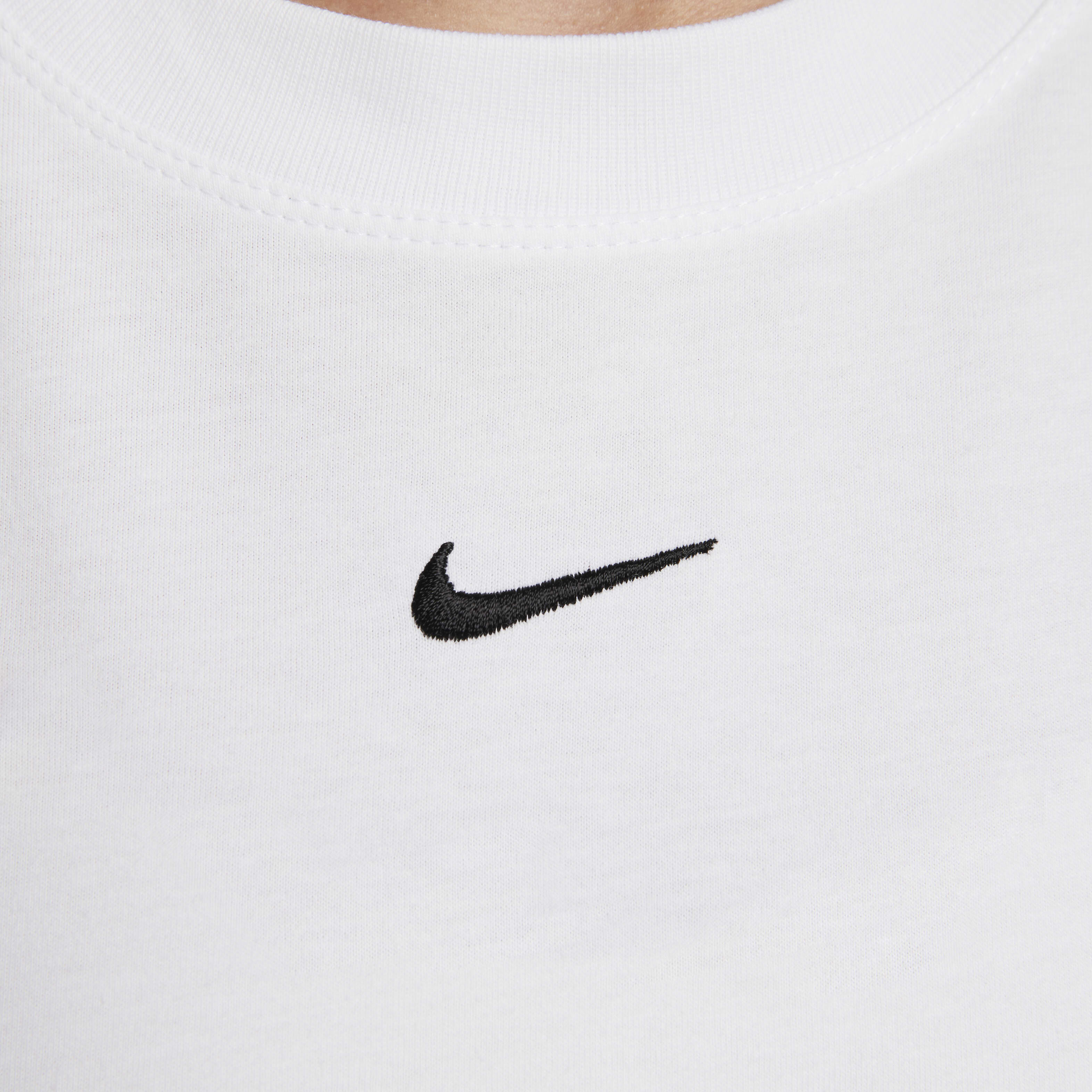 Nike Sportswear Essential image number 3