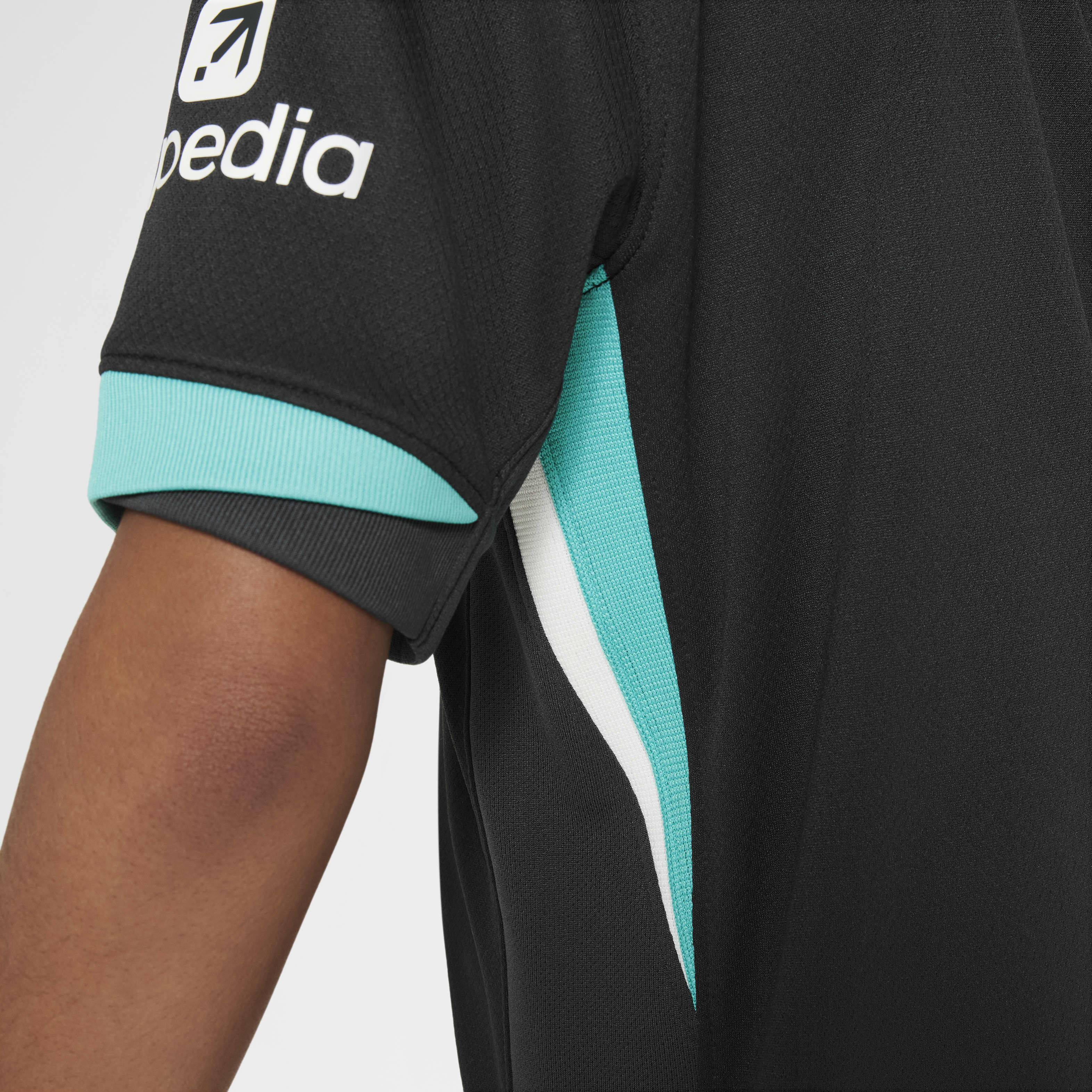 Buy Liverpool F.C. 2024/25 Stadium Away Older Kids' Nike Dri-FIT Football  Replica Shirt - Black/Anthracite/Washed Teal/Sail | Nike Kuwait Official