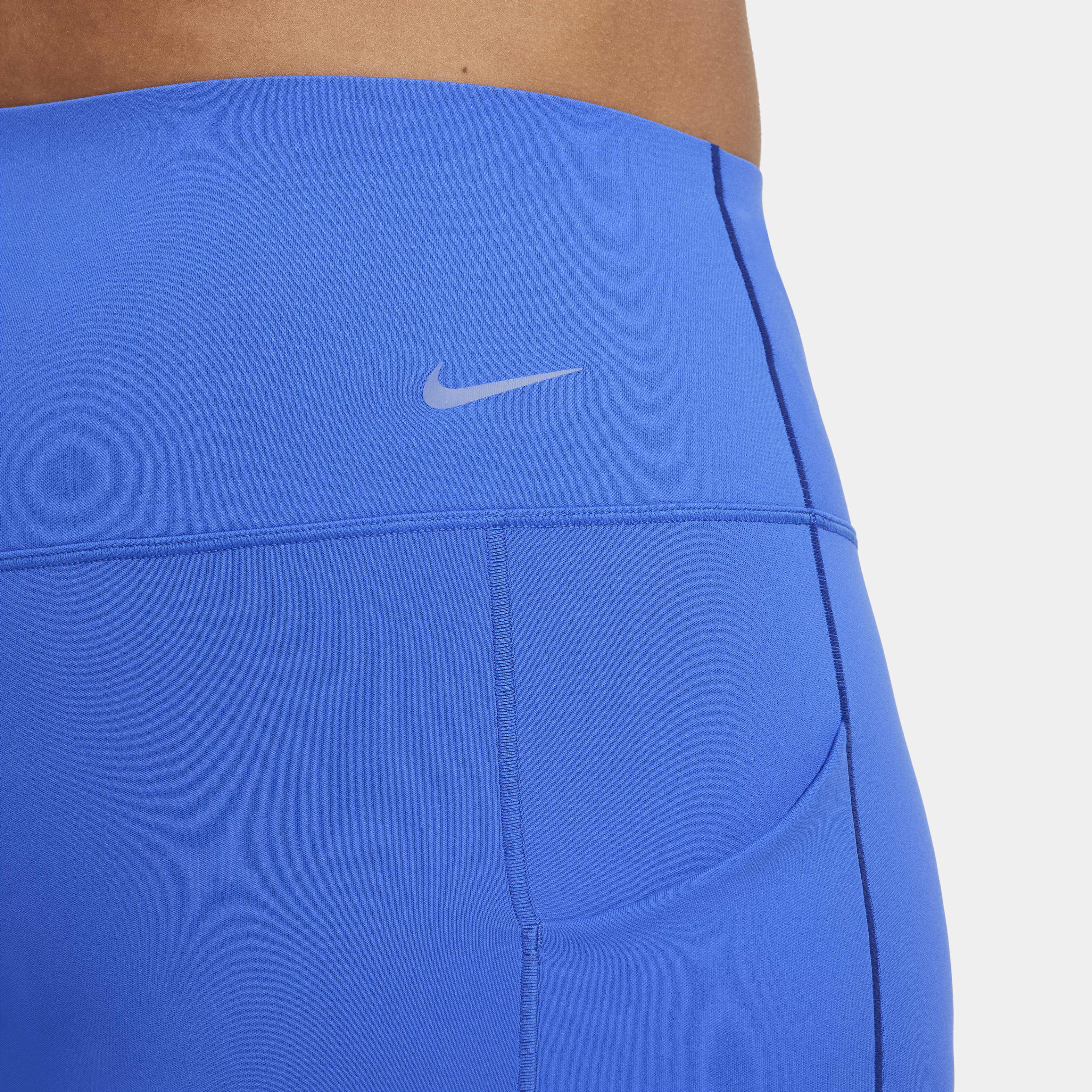 نايكي يونيفيرسا image number 4