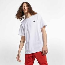Nike Sportswear Club