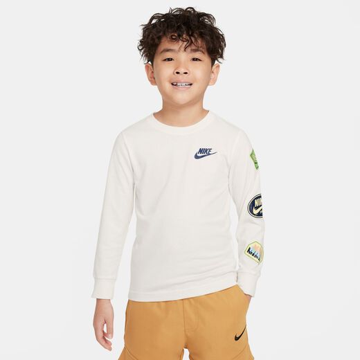 نايكي ريترو ستيكر نايكي ريترو ستيكر