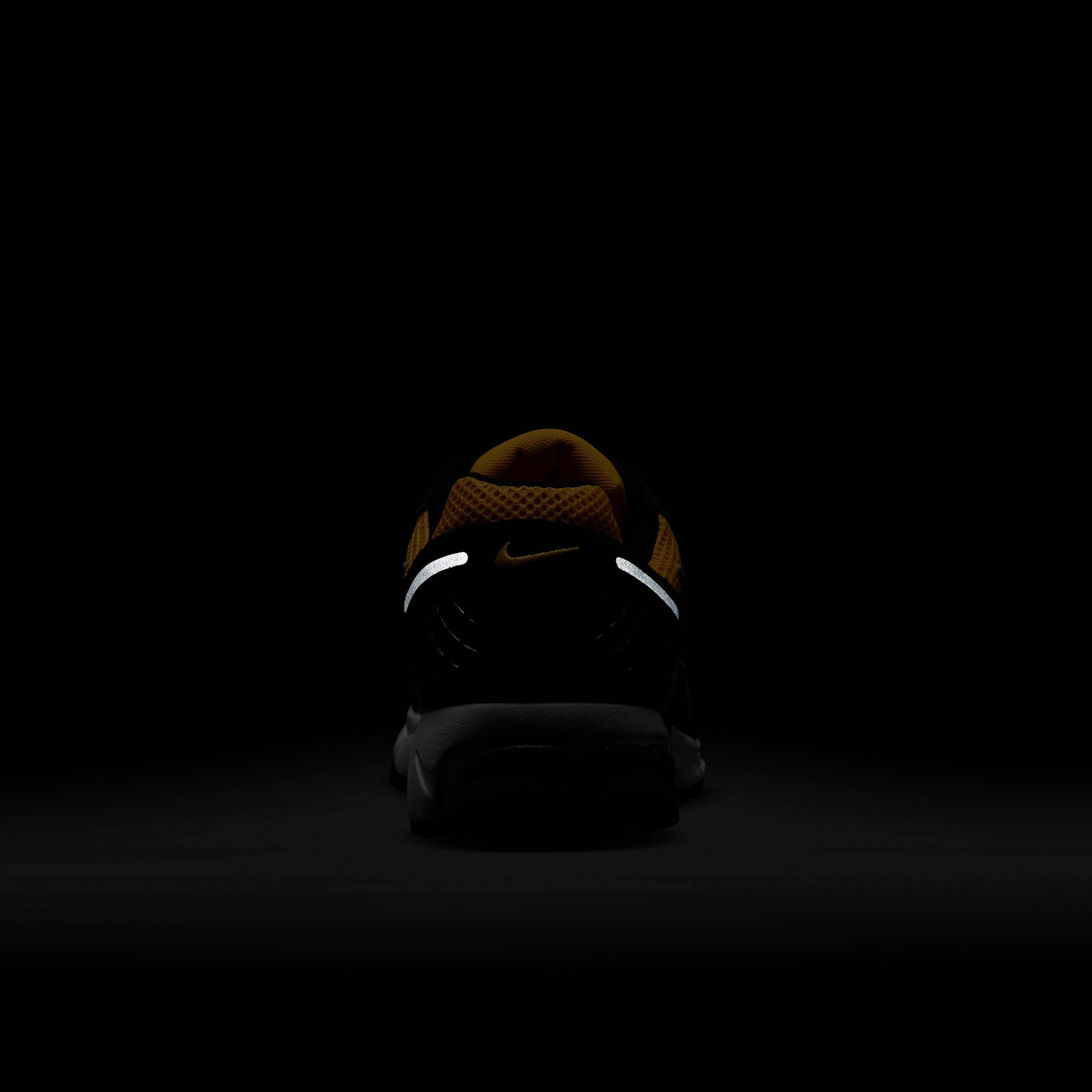 Nike Zoom Vomero 5 image number 9