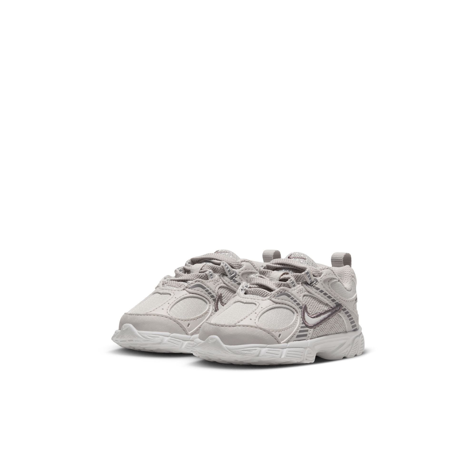 Nike V5 RNR image number 2