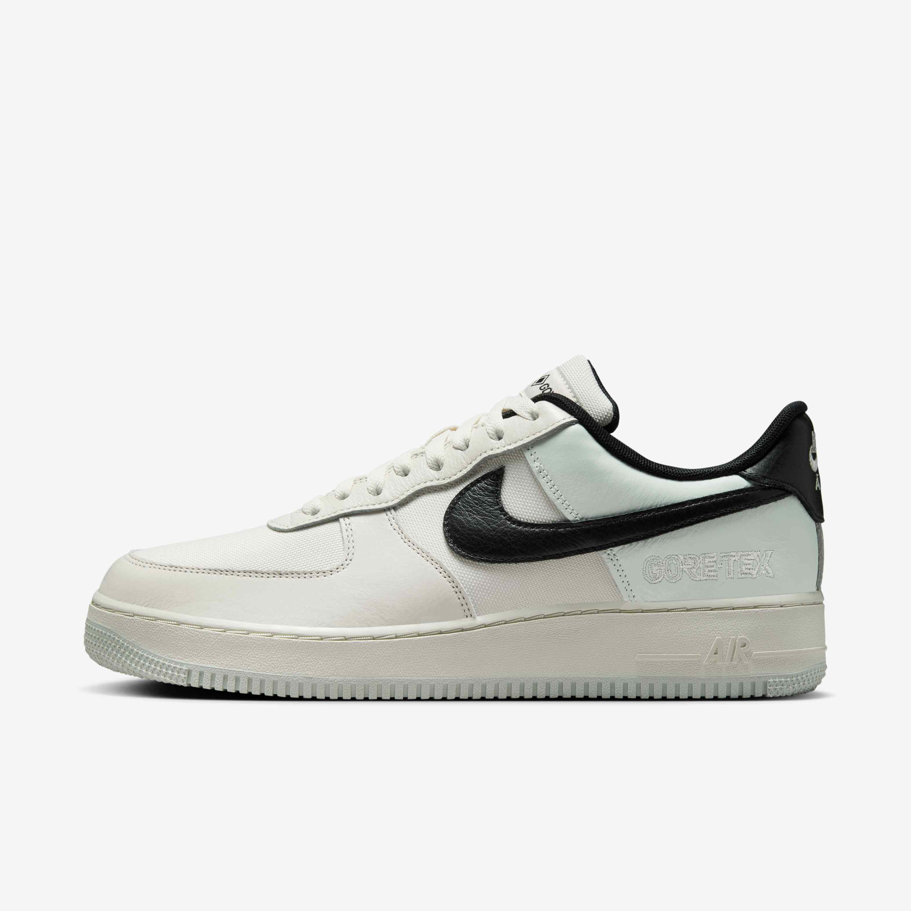 Nike Air Force 1 GORE-TEX &reg; image number 0