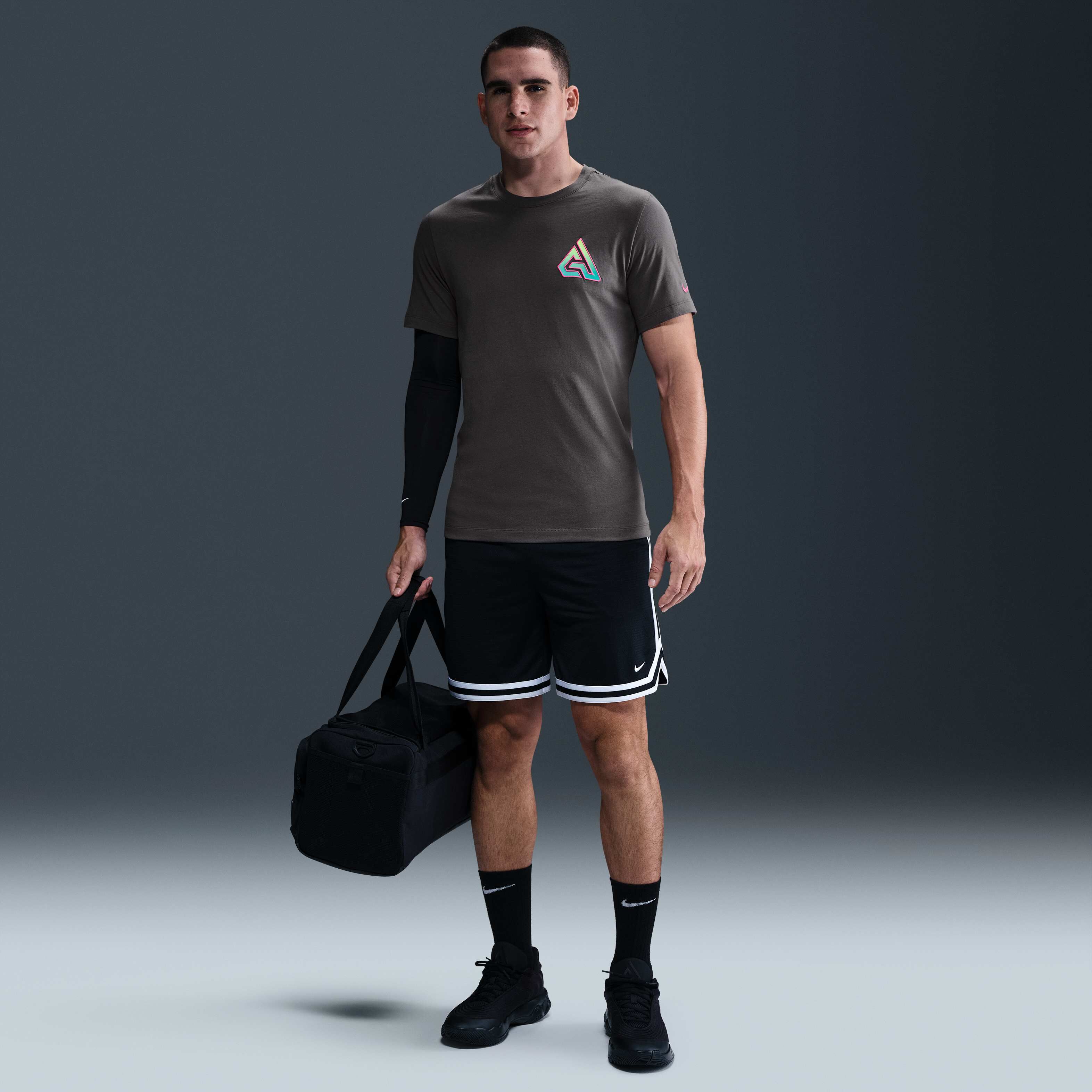 يانيس image number 3