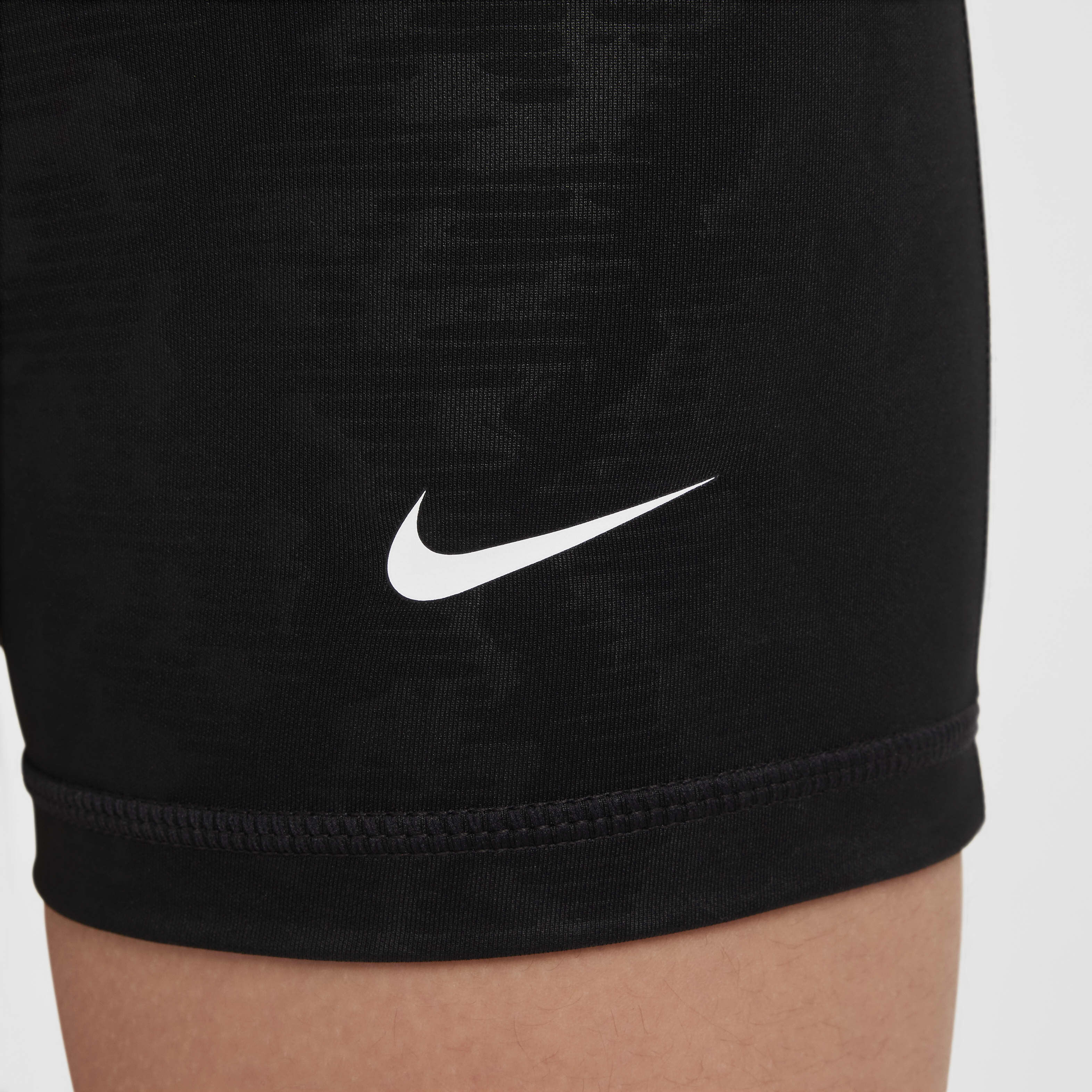 Nike Pro image number 4
