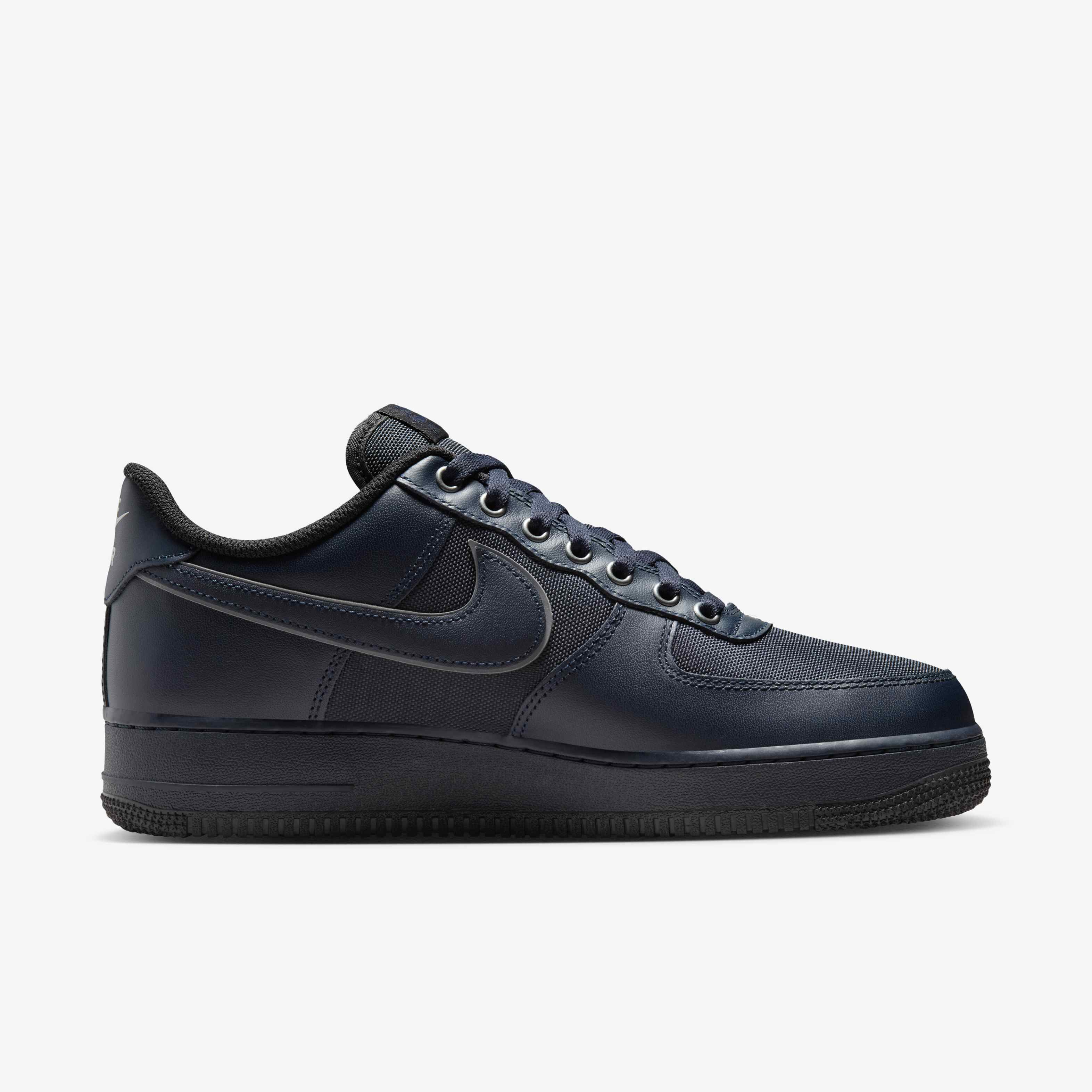 Nike Air Force 1 '07 LV8 image number 2