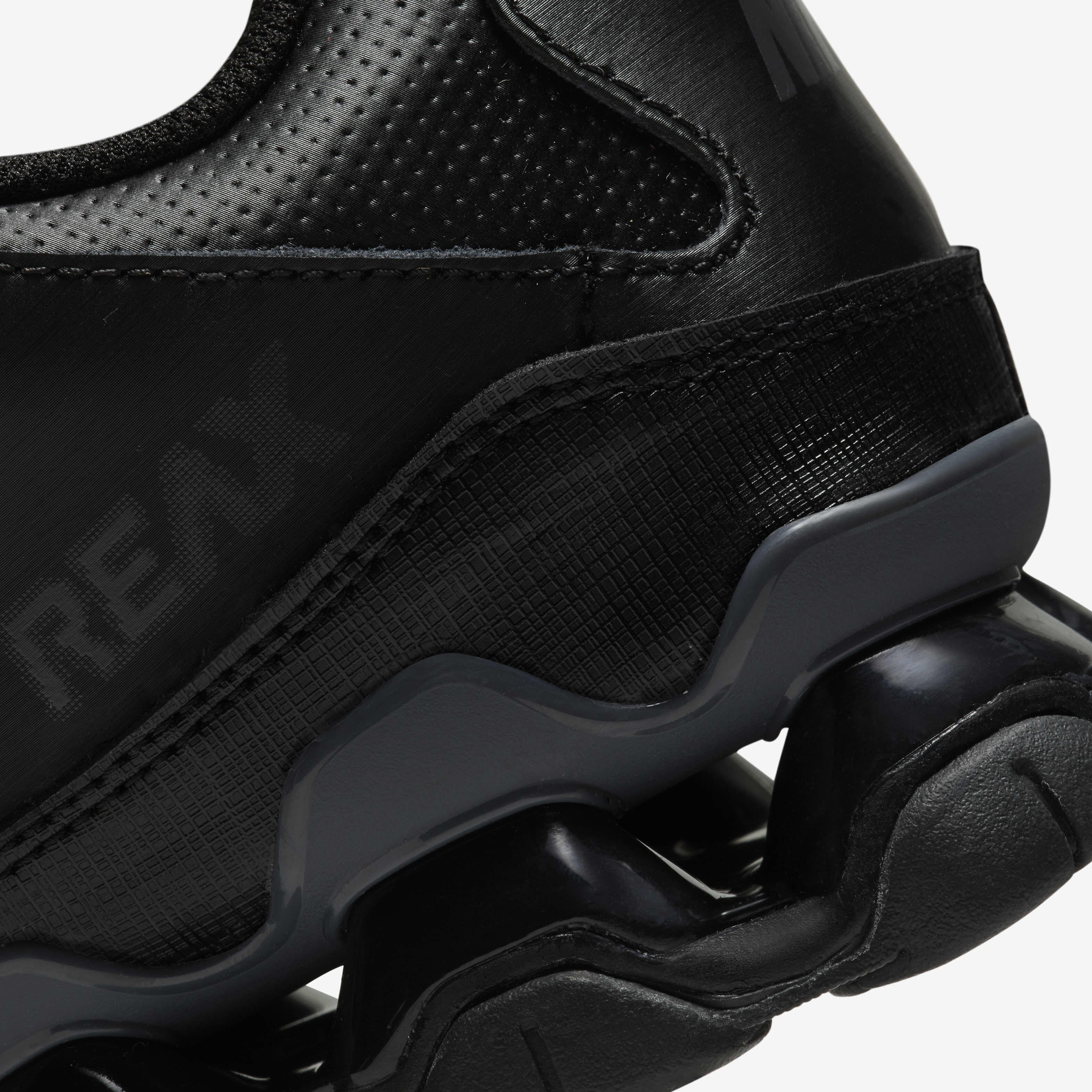 Nike reax womens black store