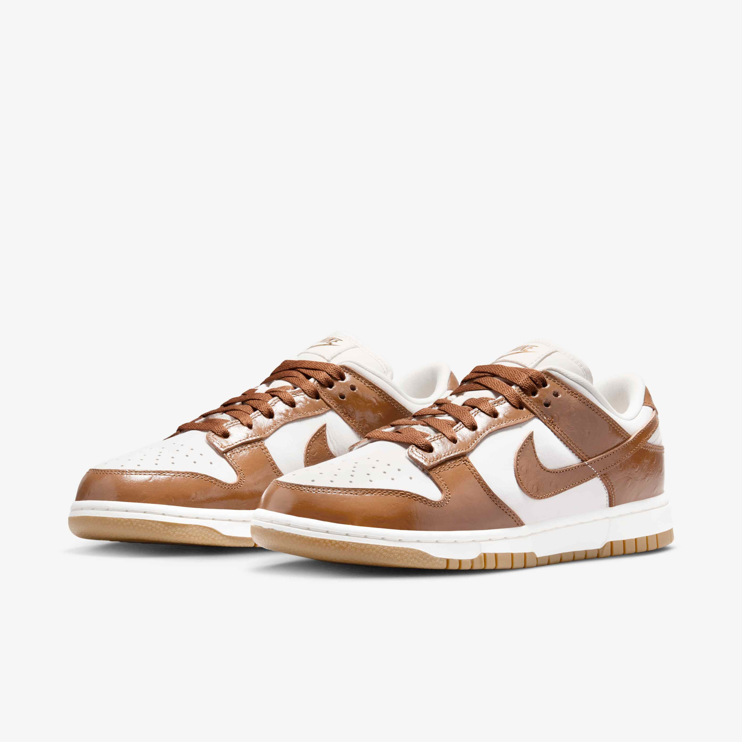 Nike Dunk Low LX image number 4