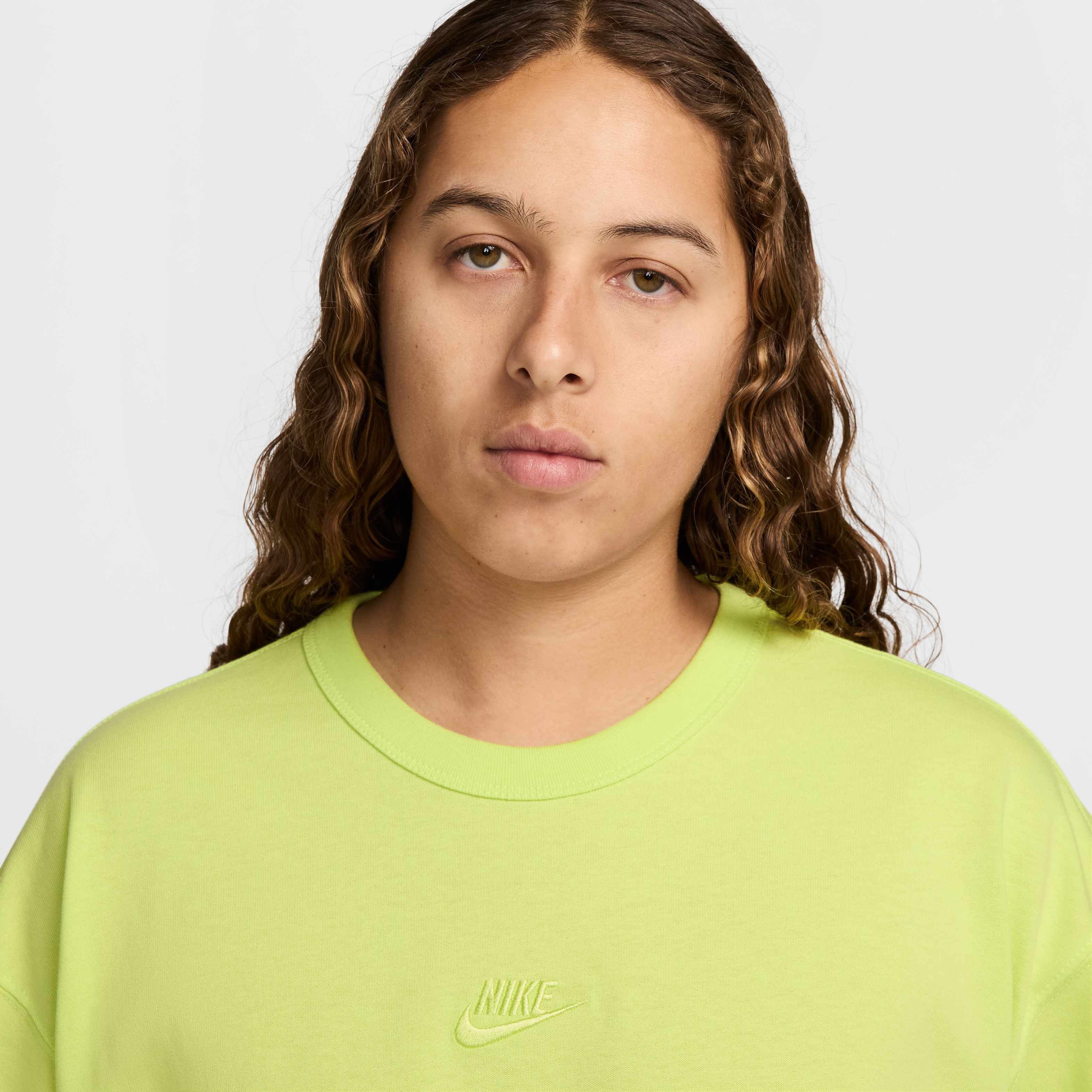 Nike Sportswear Premium Essentials image number 2