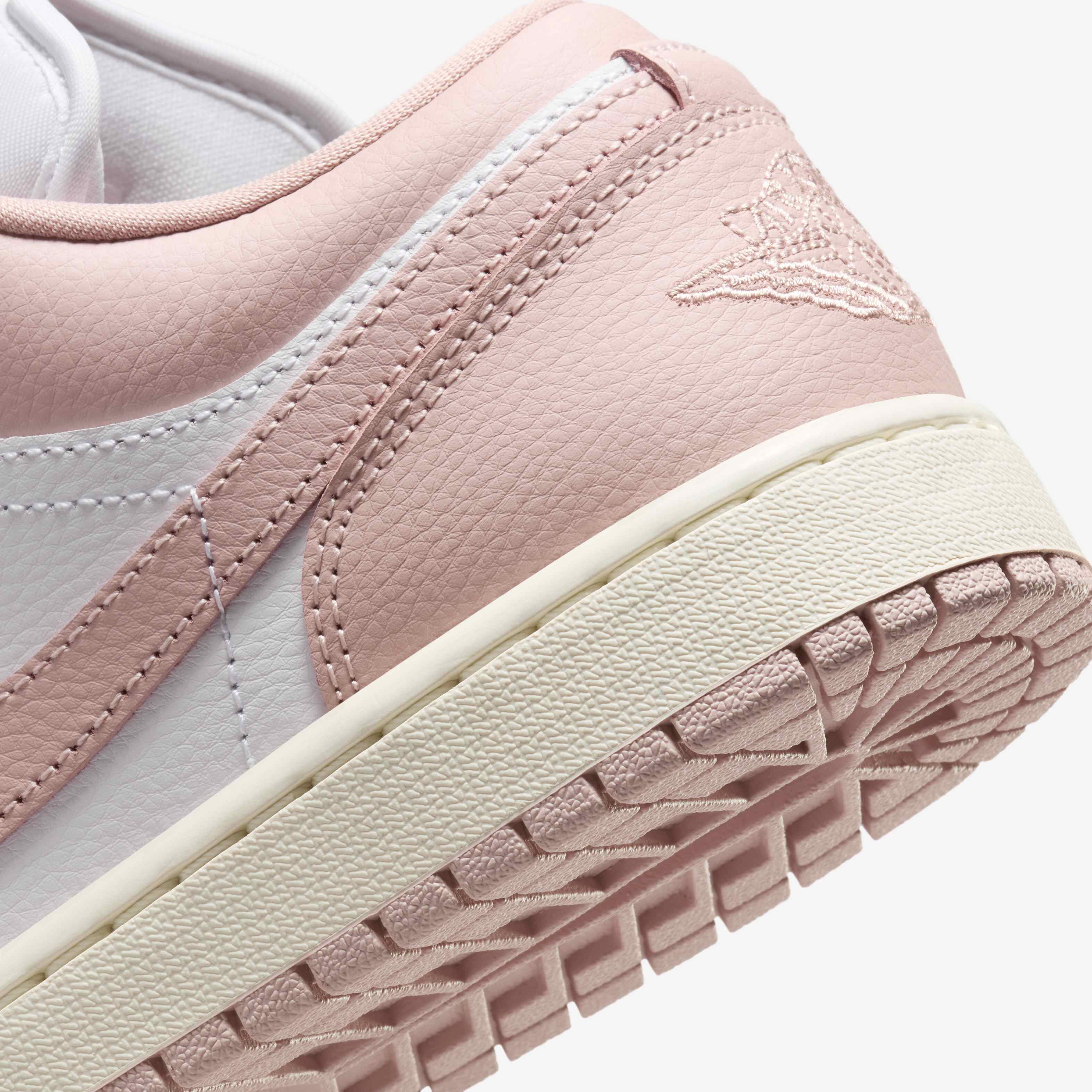Air Jordan 1 Low image number 7