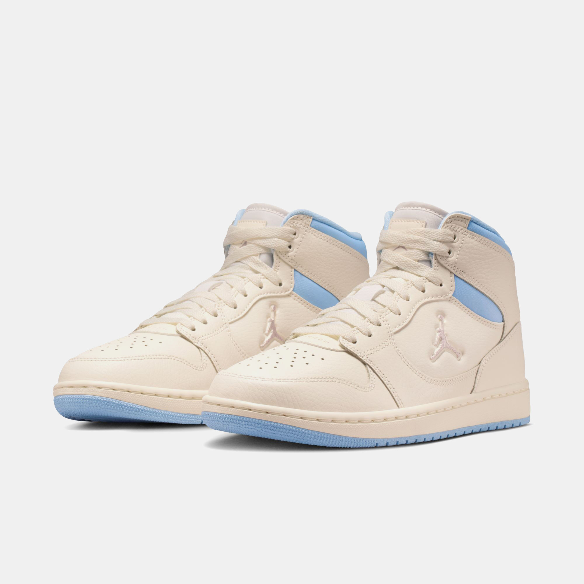 Jordan Court Connect Mid image number 2