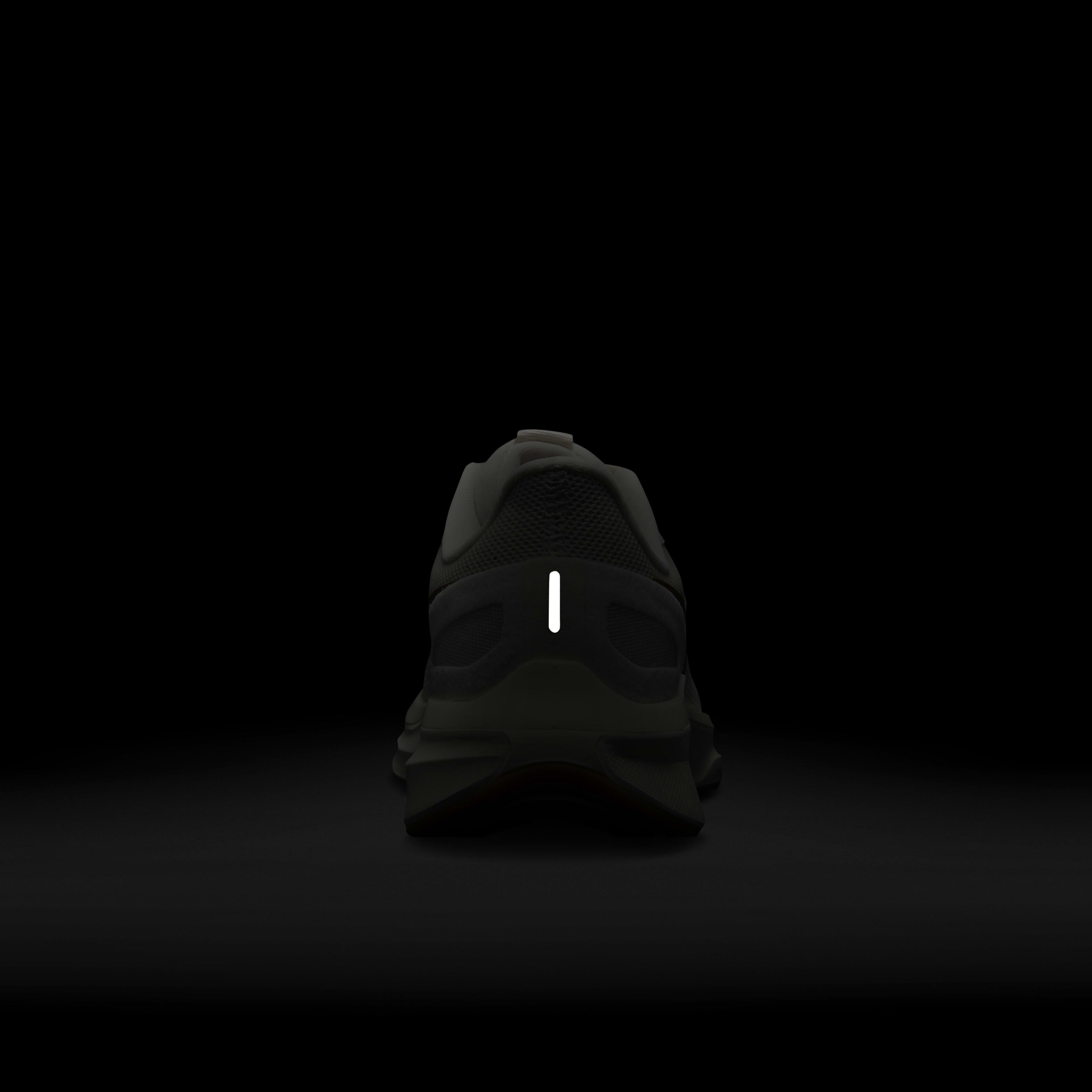 Nike Structure 25 image number 8