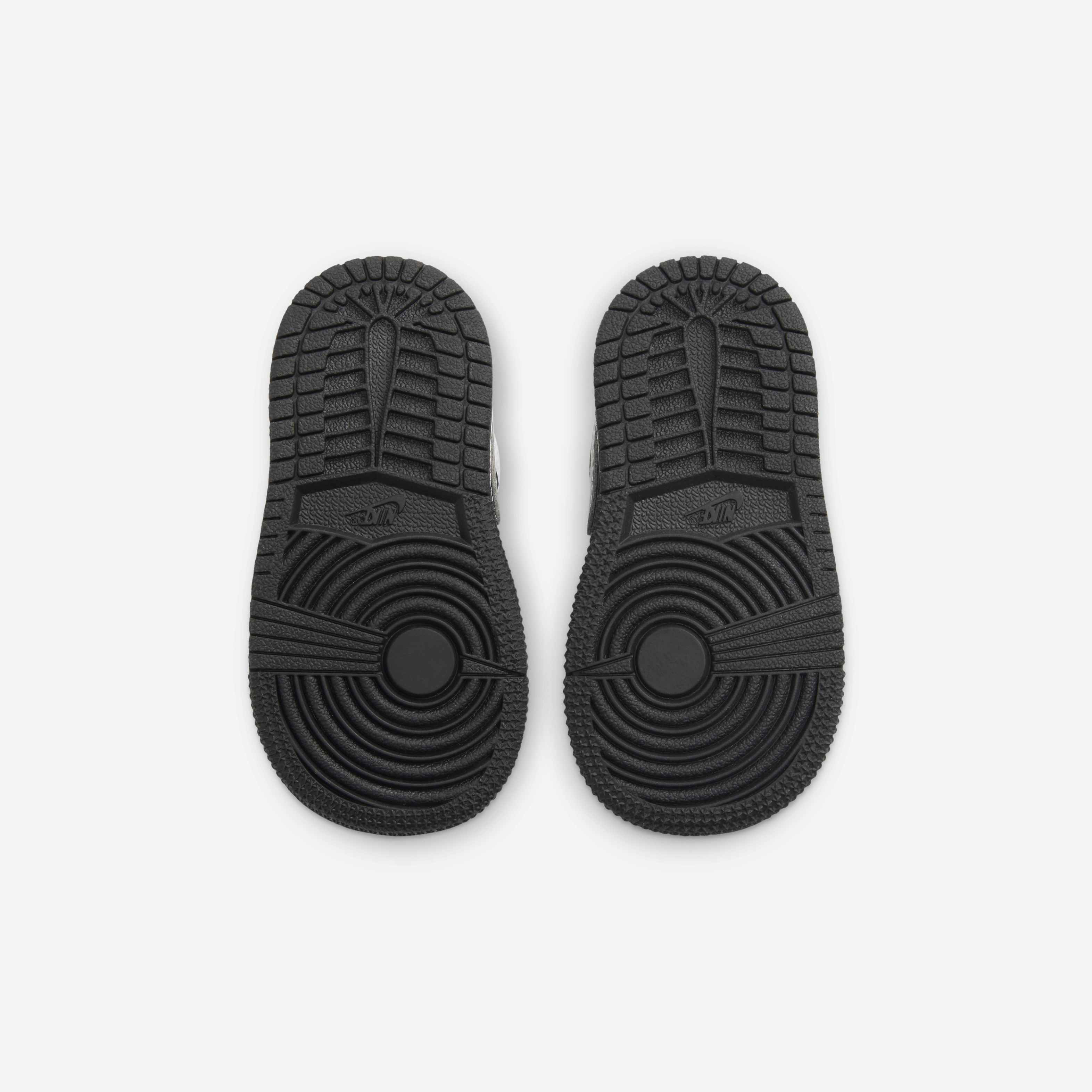 جوردن 1 ميد image number 1