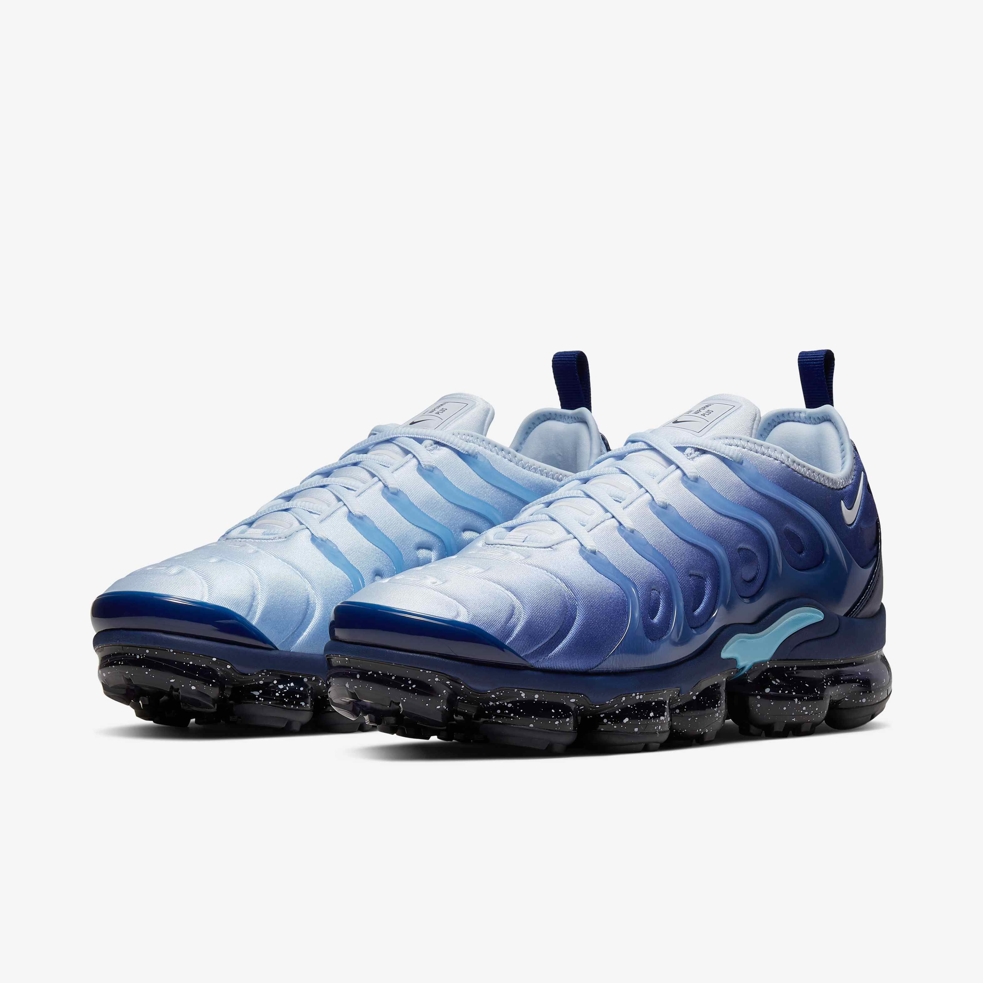 Nike Air VaporMax Plus image number 4