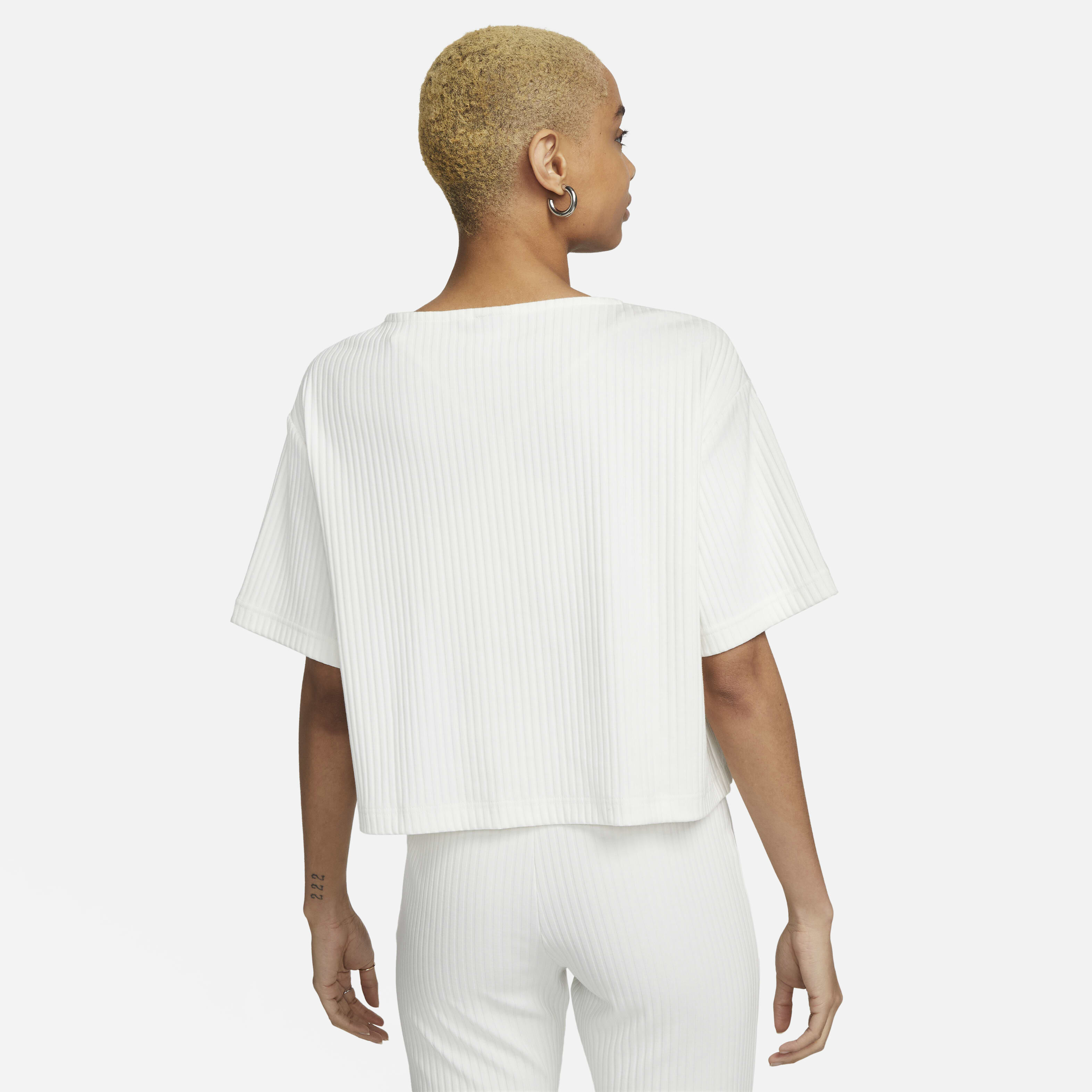 نايكي سبورتسوير image number 1