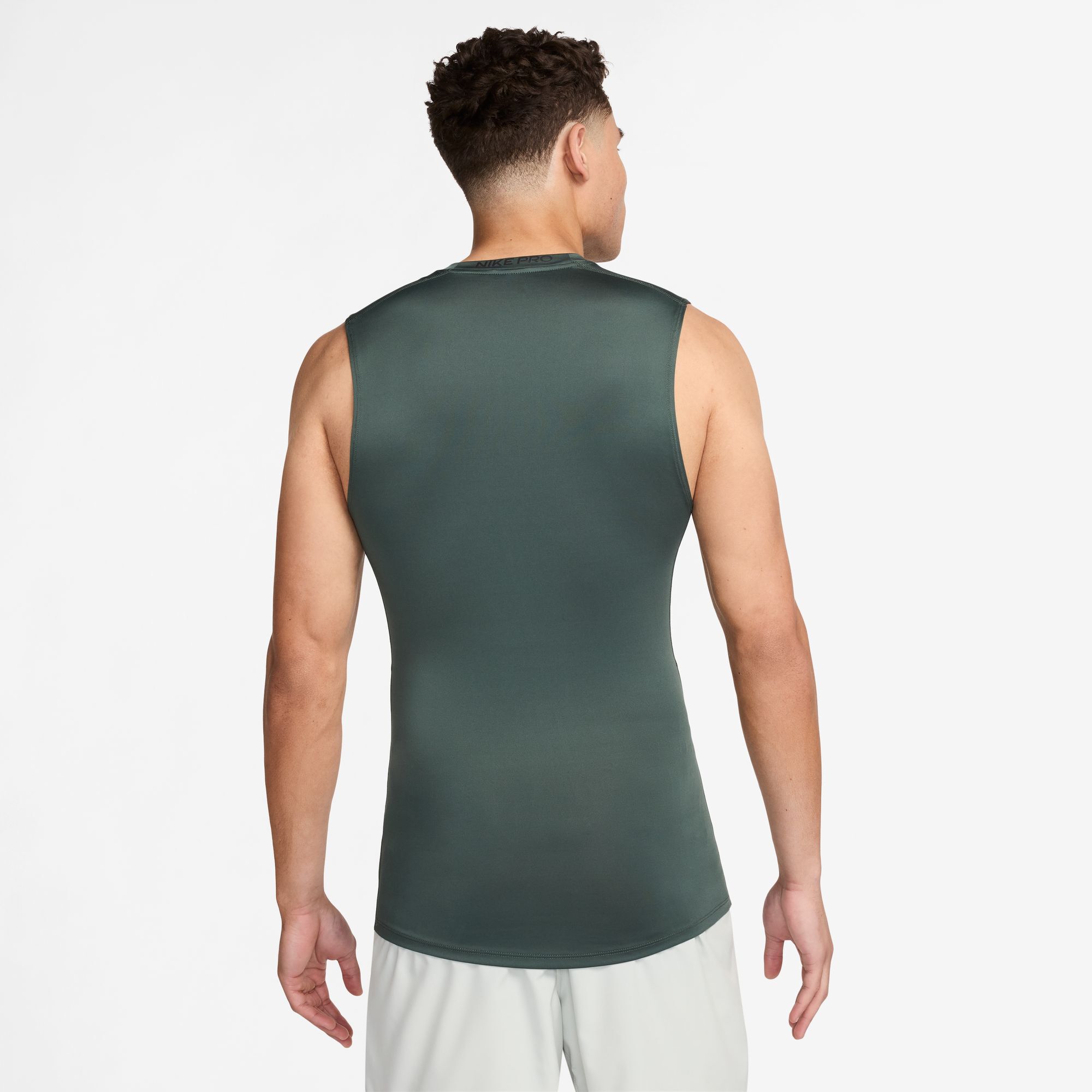 Nike Pro image number 2