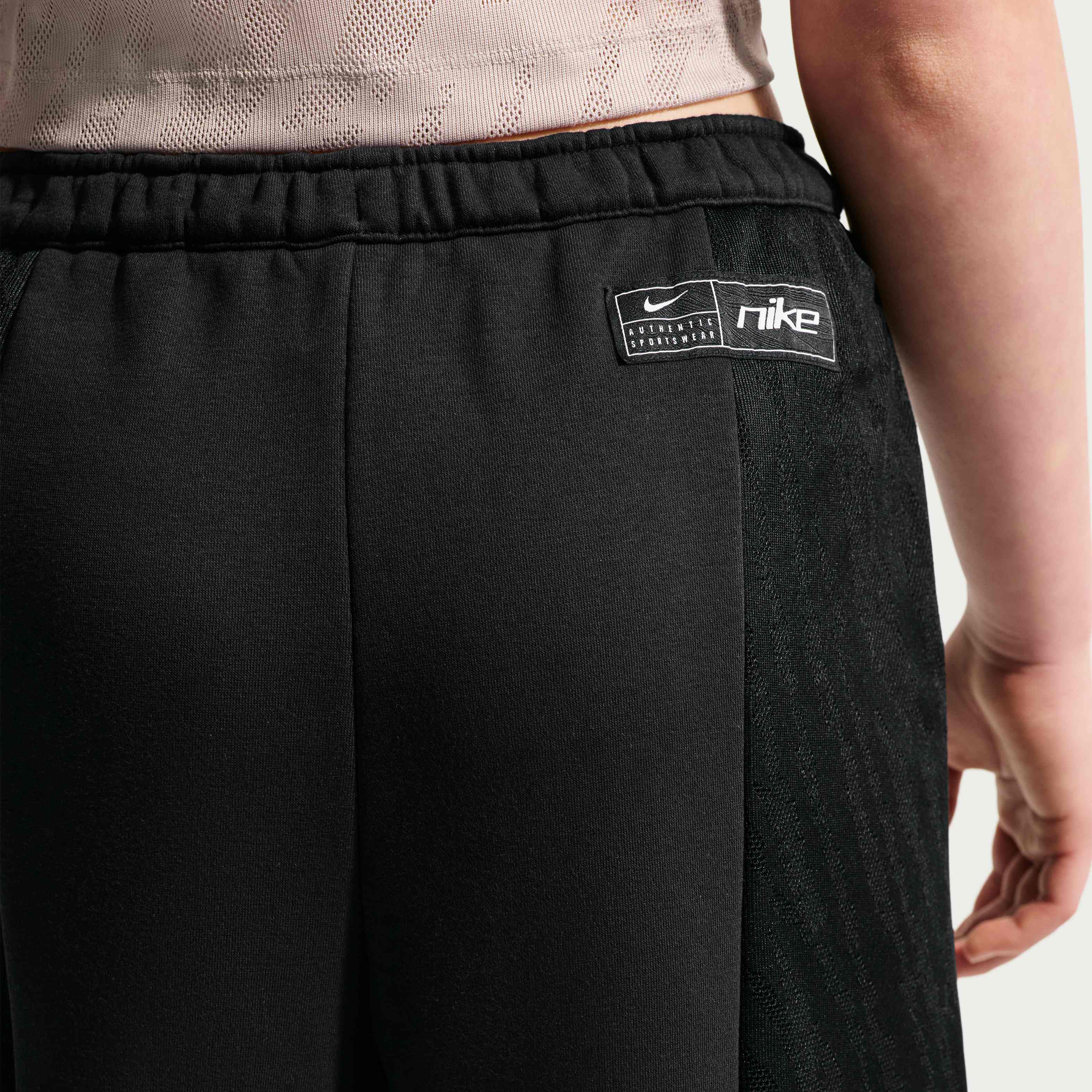 Nike Sportswear image number 2