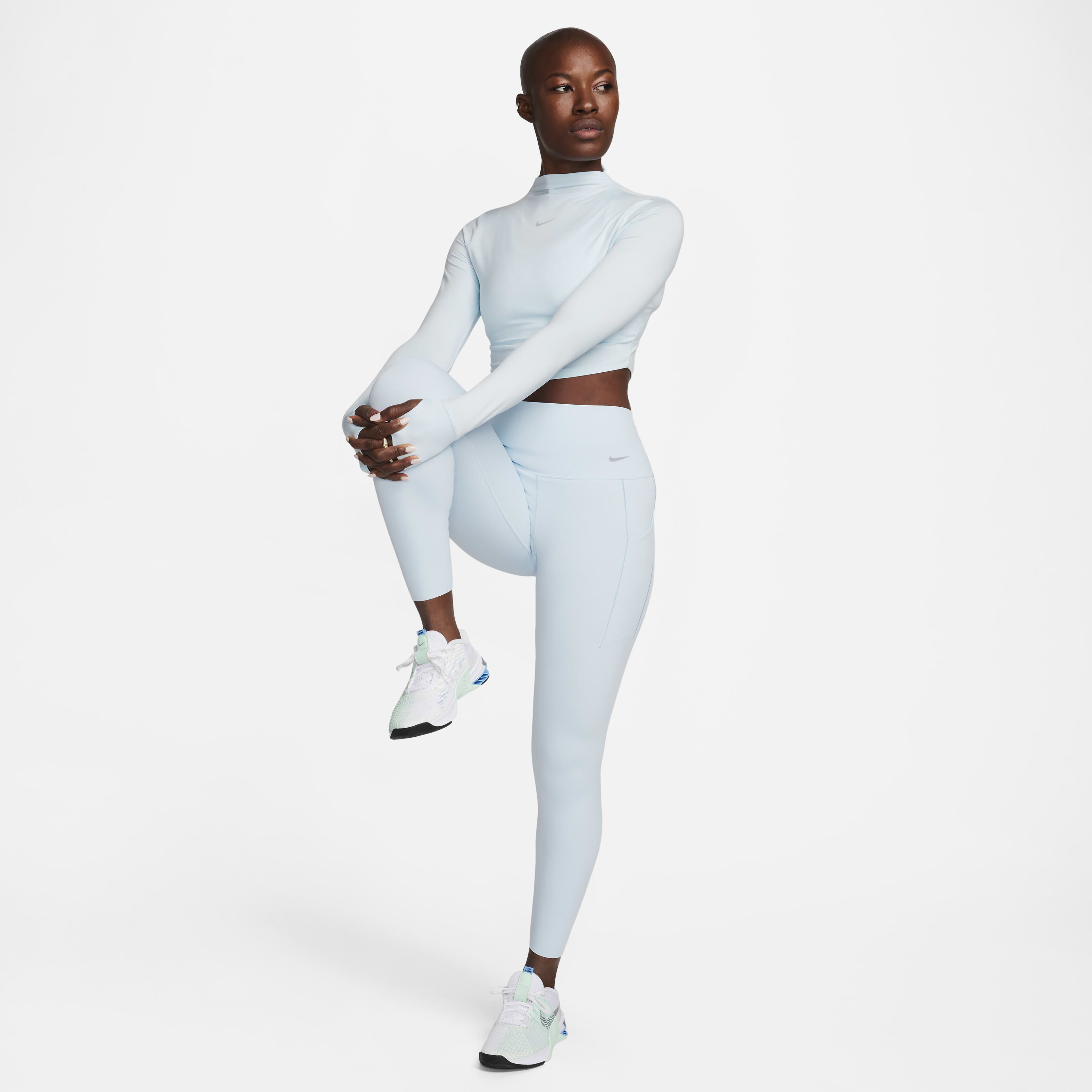 Nike Dri-FIT One Luxe image number 4