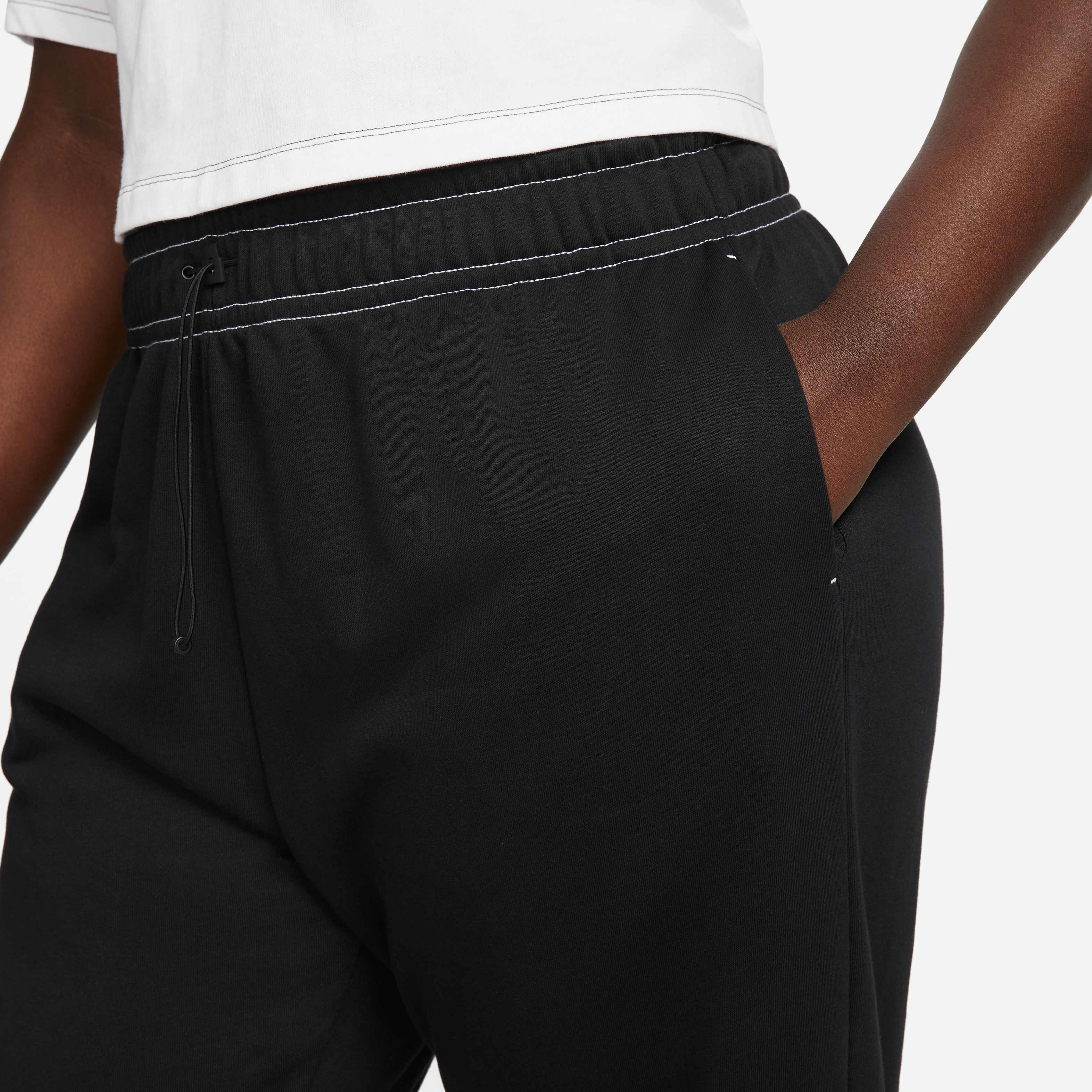 نايكي سبورتسوير سووش image number 2