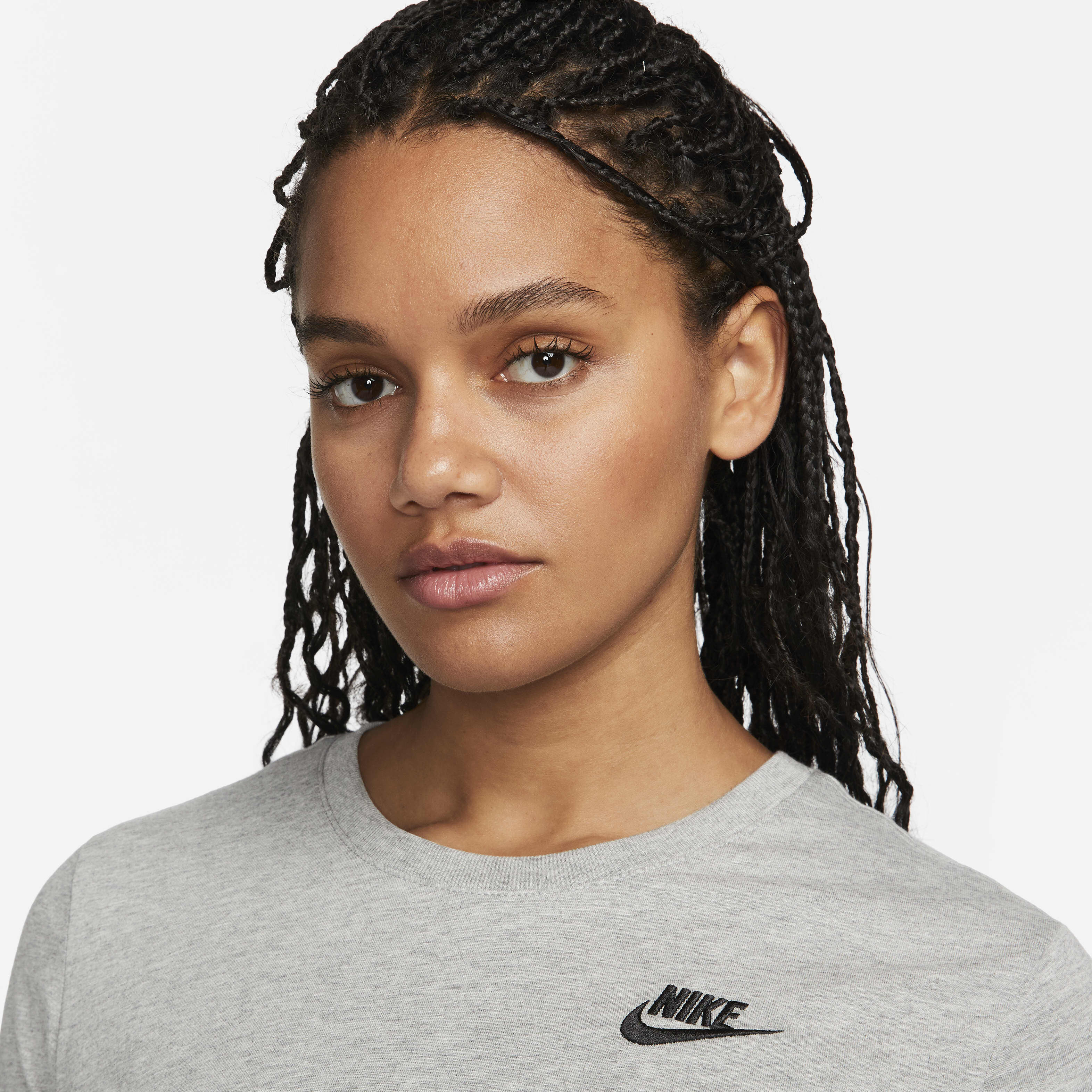 Nike Sportswear Club Essentials image number 2