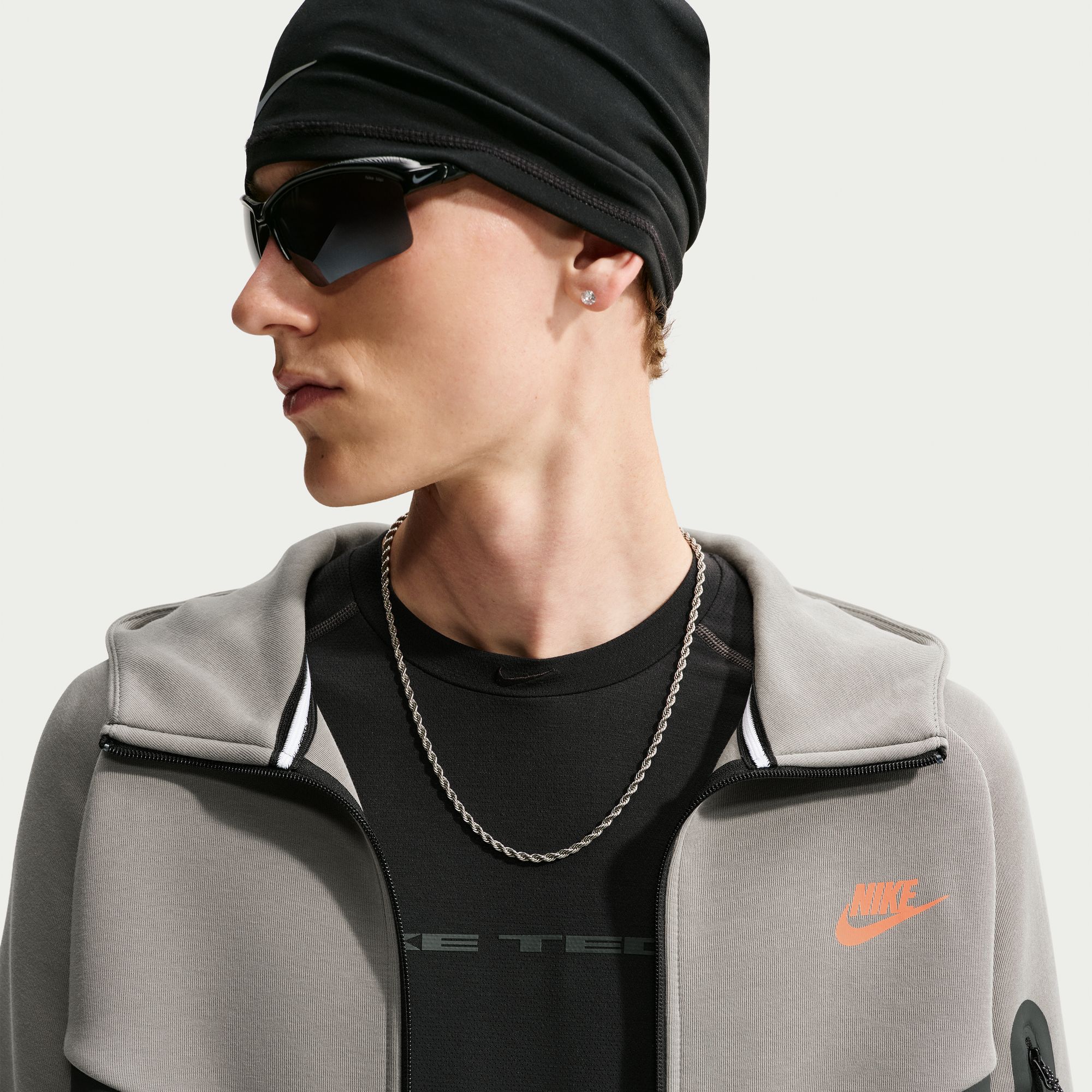 Nike Tech image number 4
