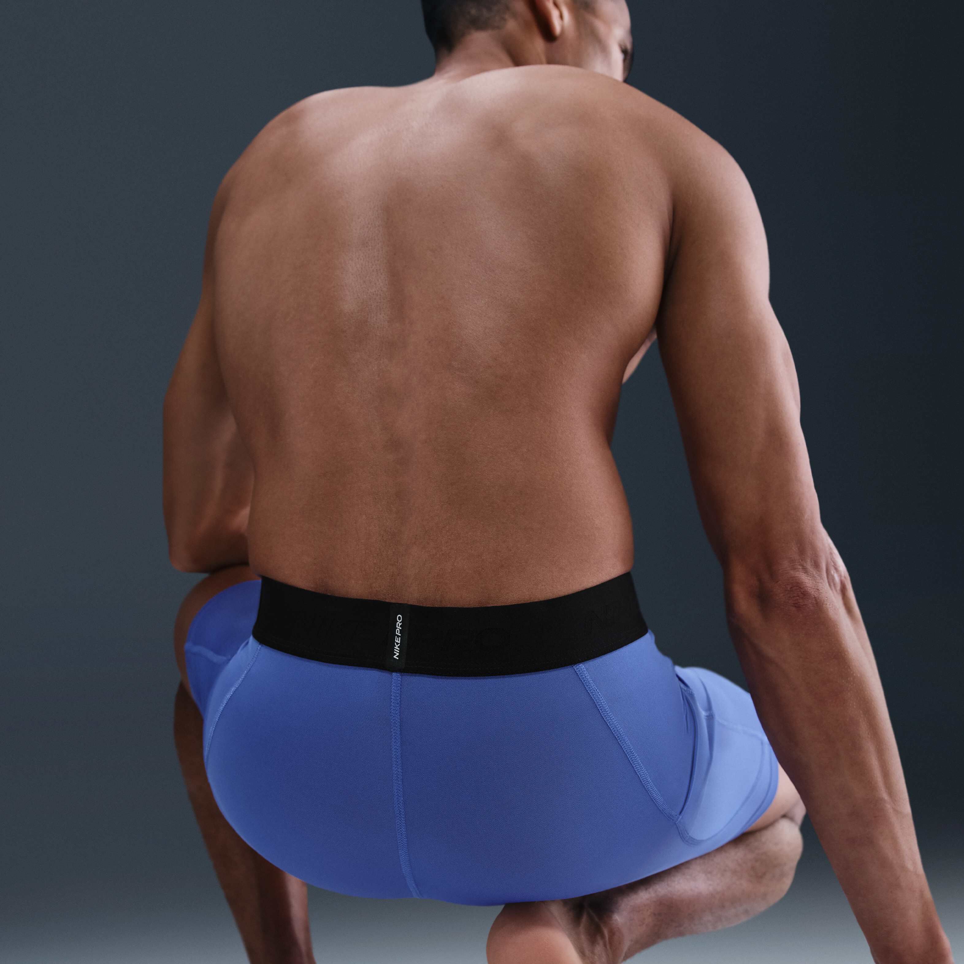 Nike Pro image number 2