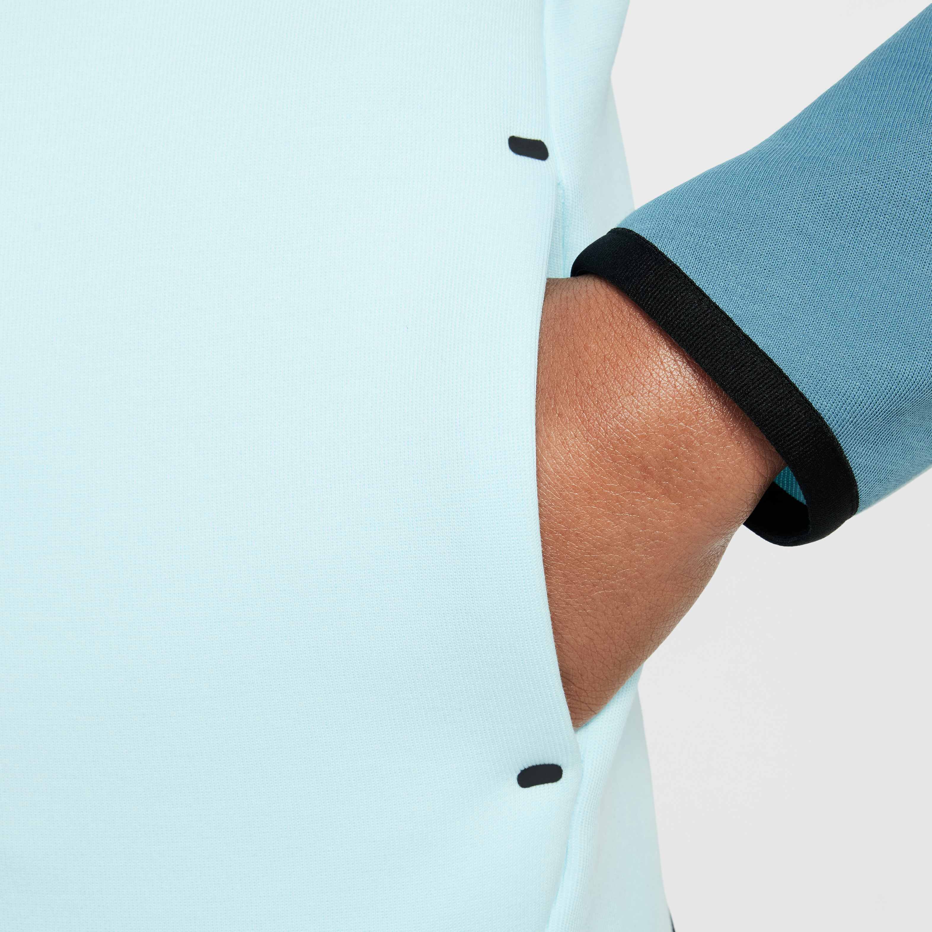 Nike Sportswear Tech Fleece image number 4