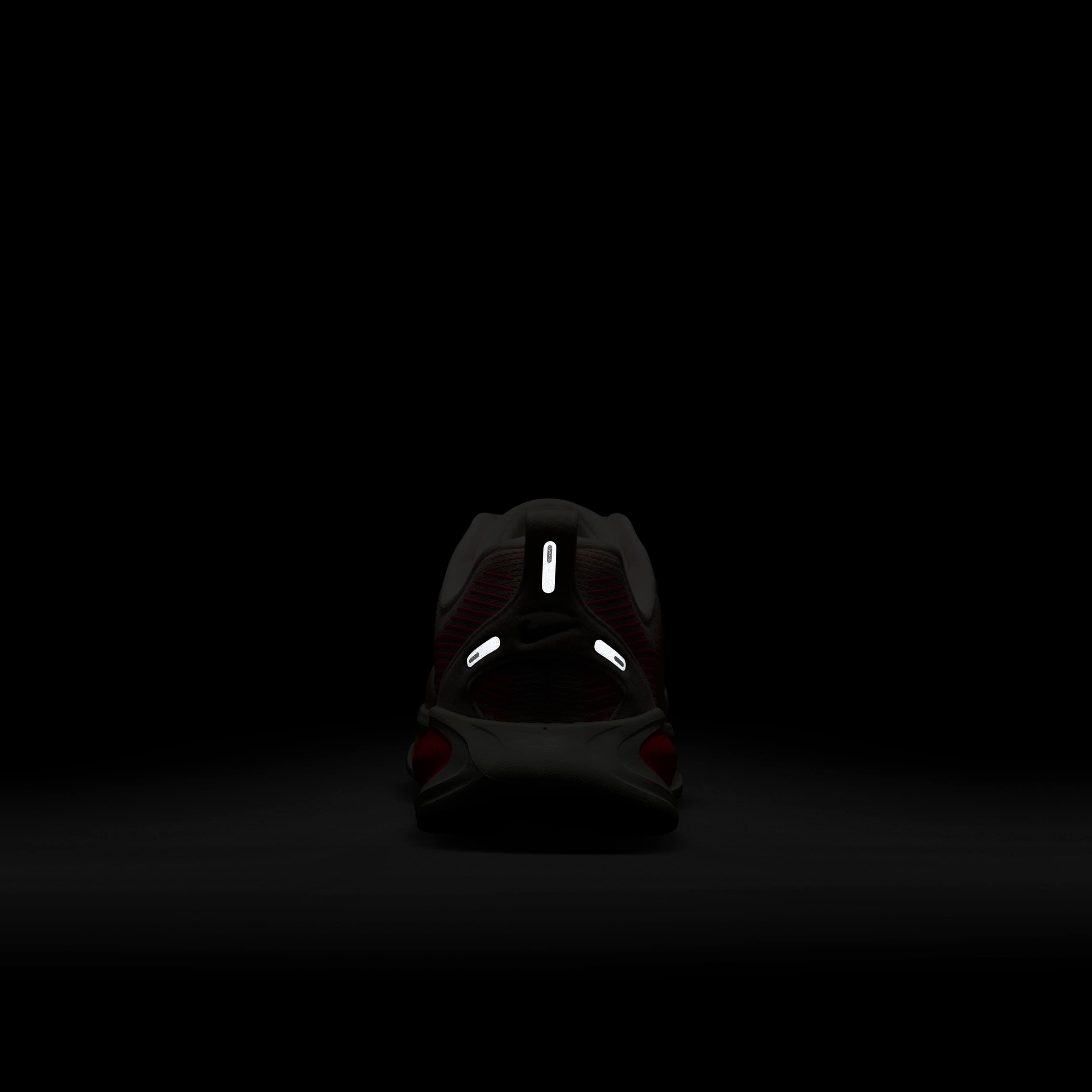 Nike Vomero 18 image number 9