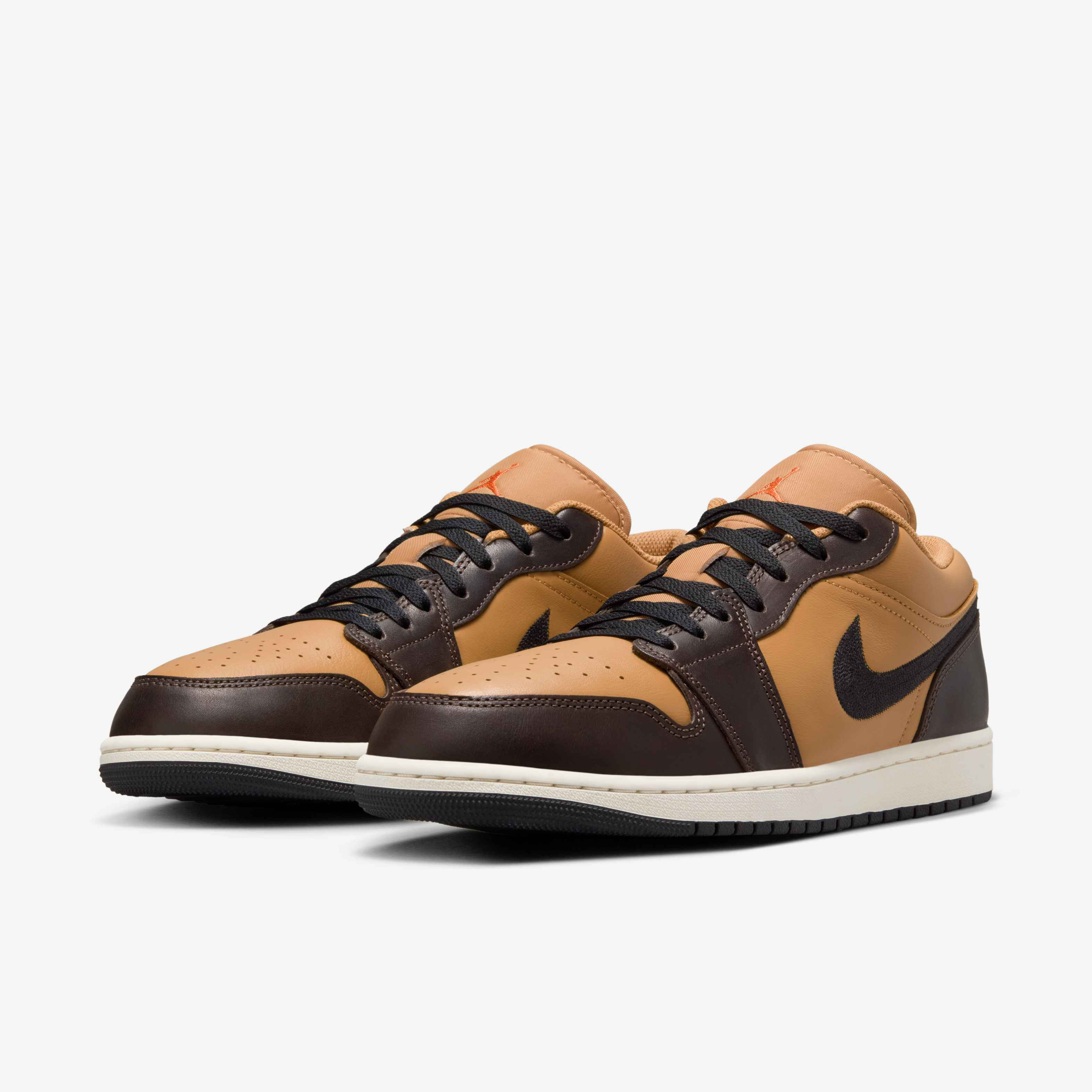 Air Jordan 1 Low SE image number 4
