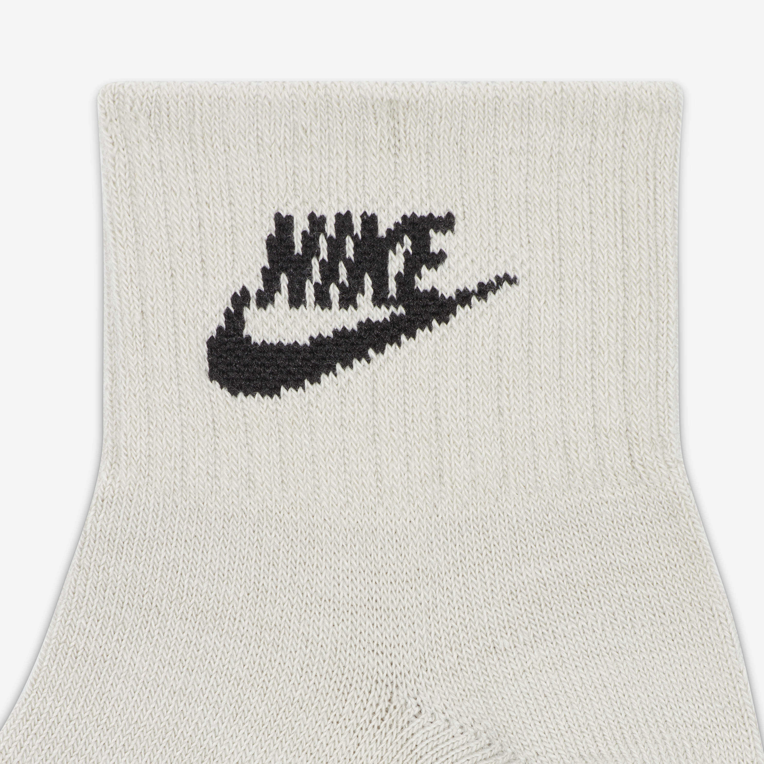 Nike Everyday Essential image number 3