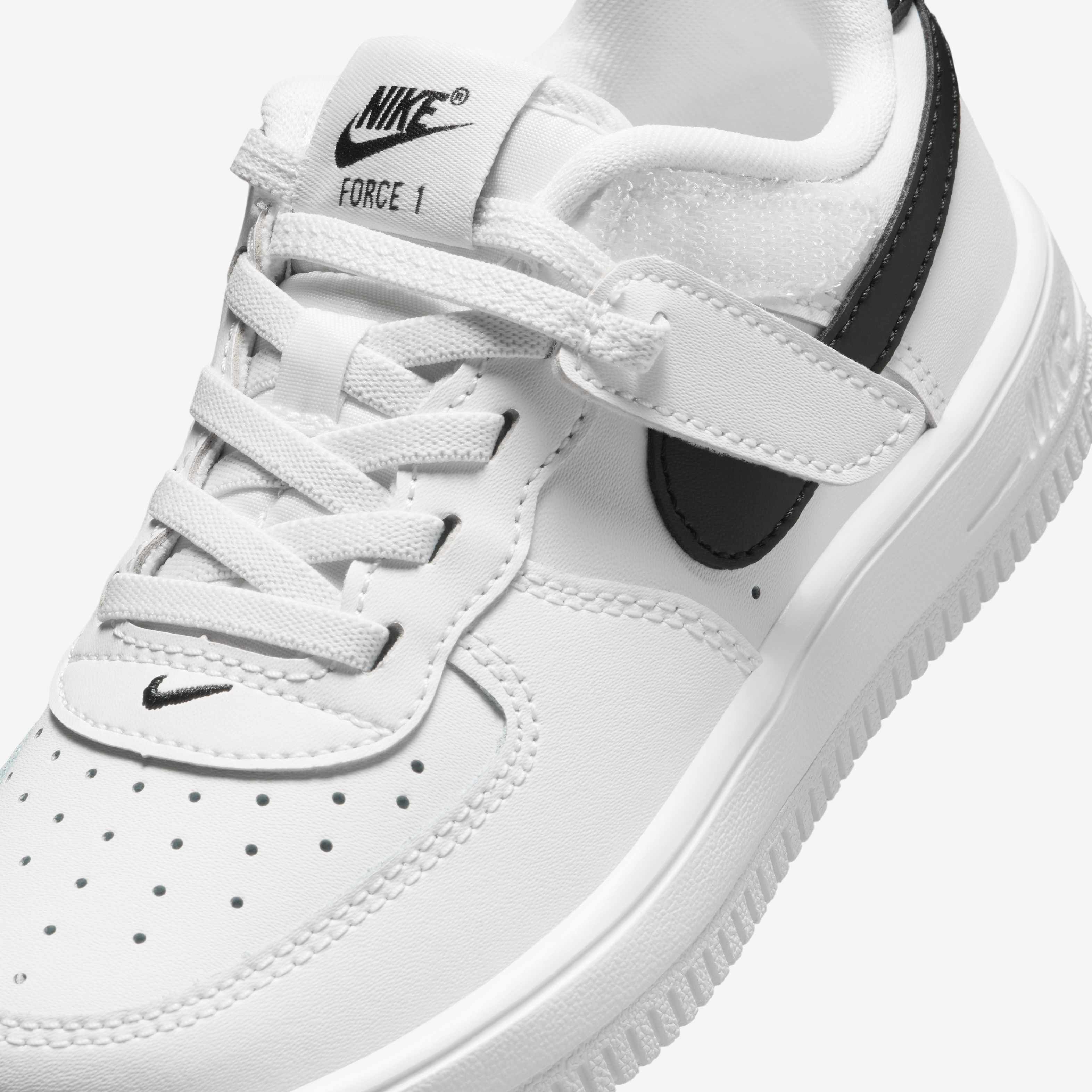 Nike Force 1 Low EasyOn image number 6