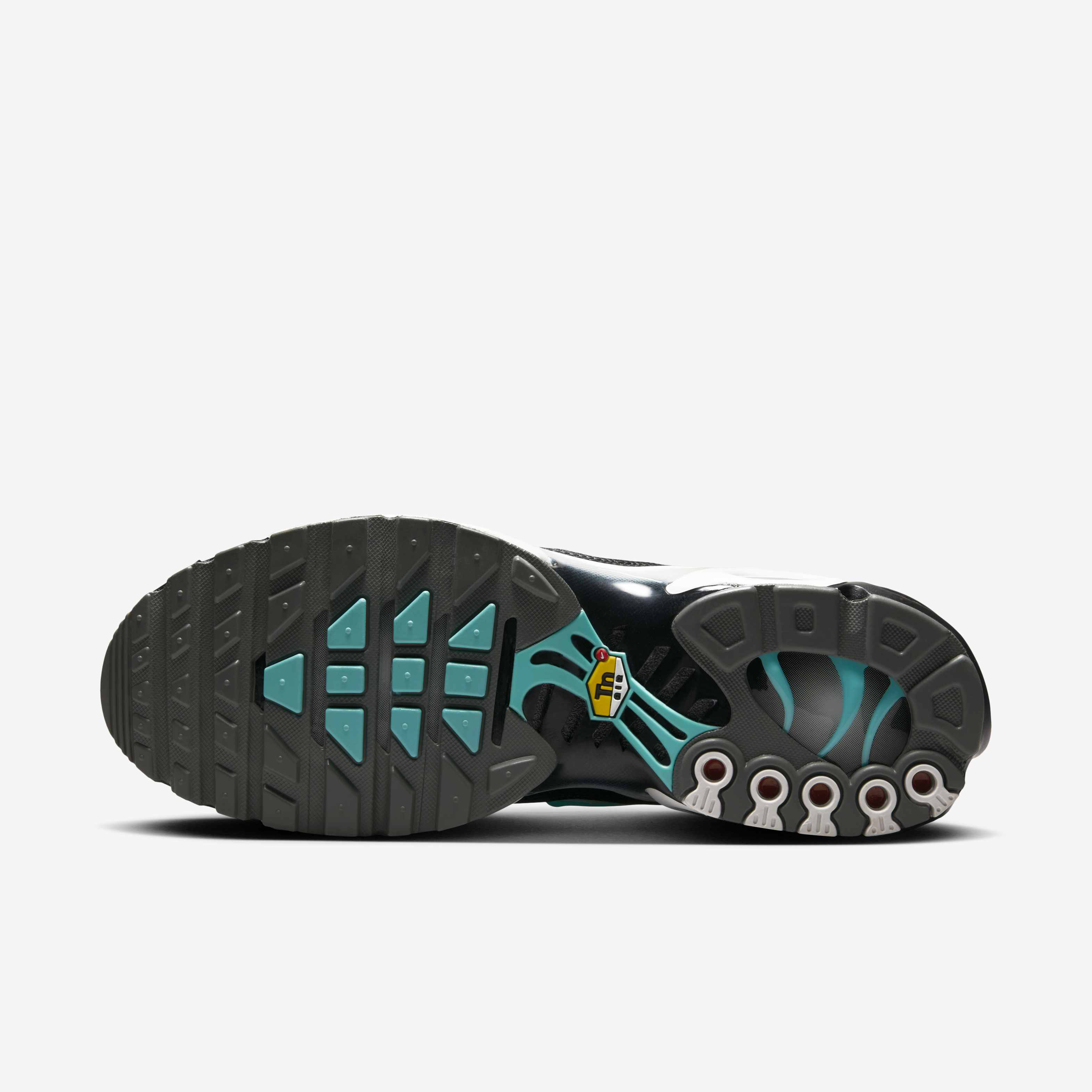 Nike Air Max Plus image number 1