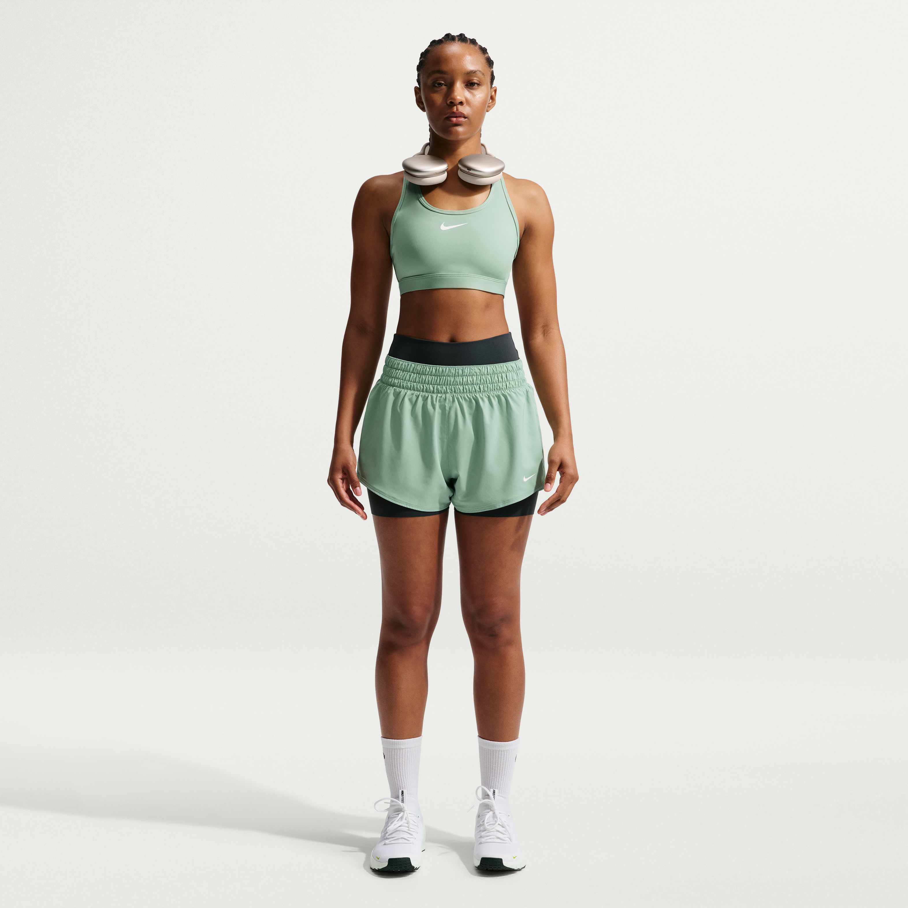 Nike Swoosh Medium-Support image number 3