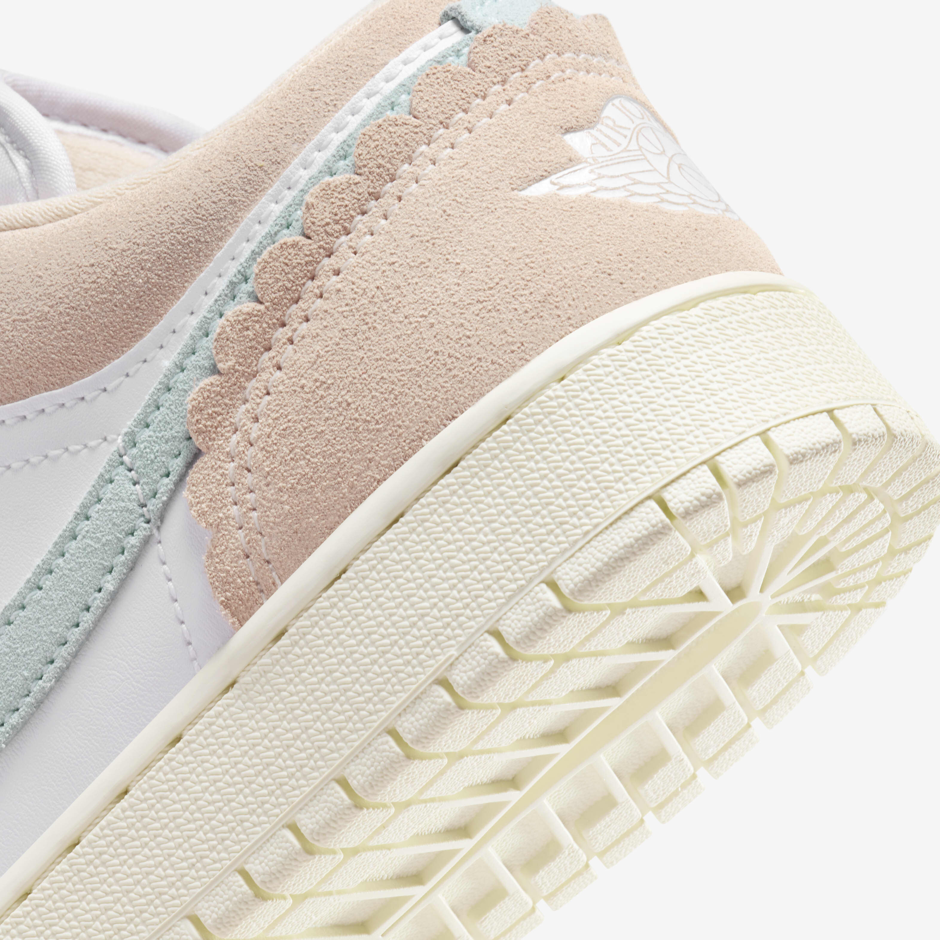 Air Jordan 1 Low SE image number 7