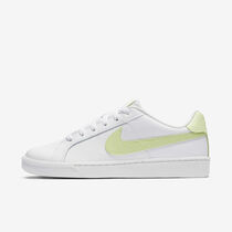 NikeCourt Royale