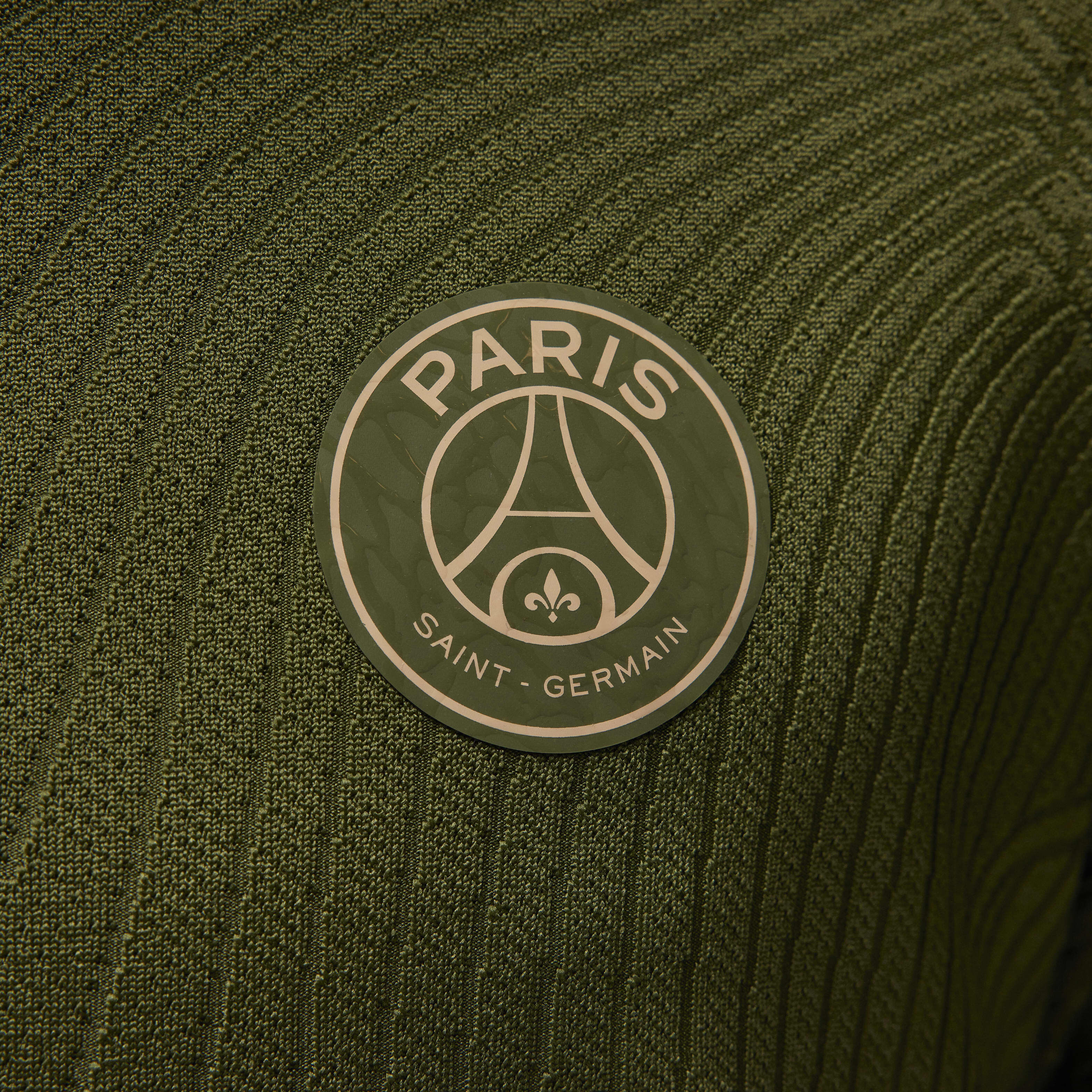 Paris Saint-Germain Strike Elite Fourth image number 4