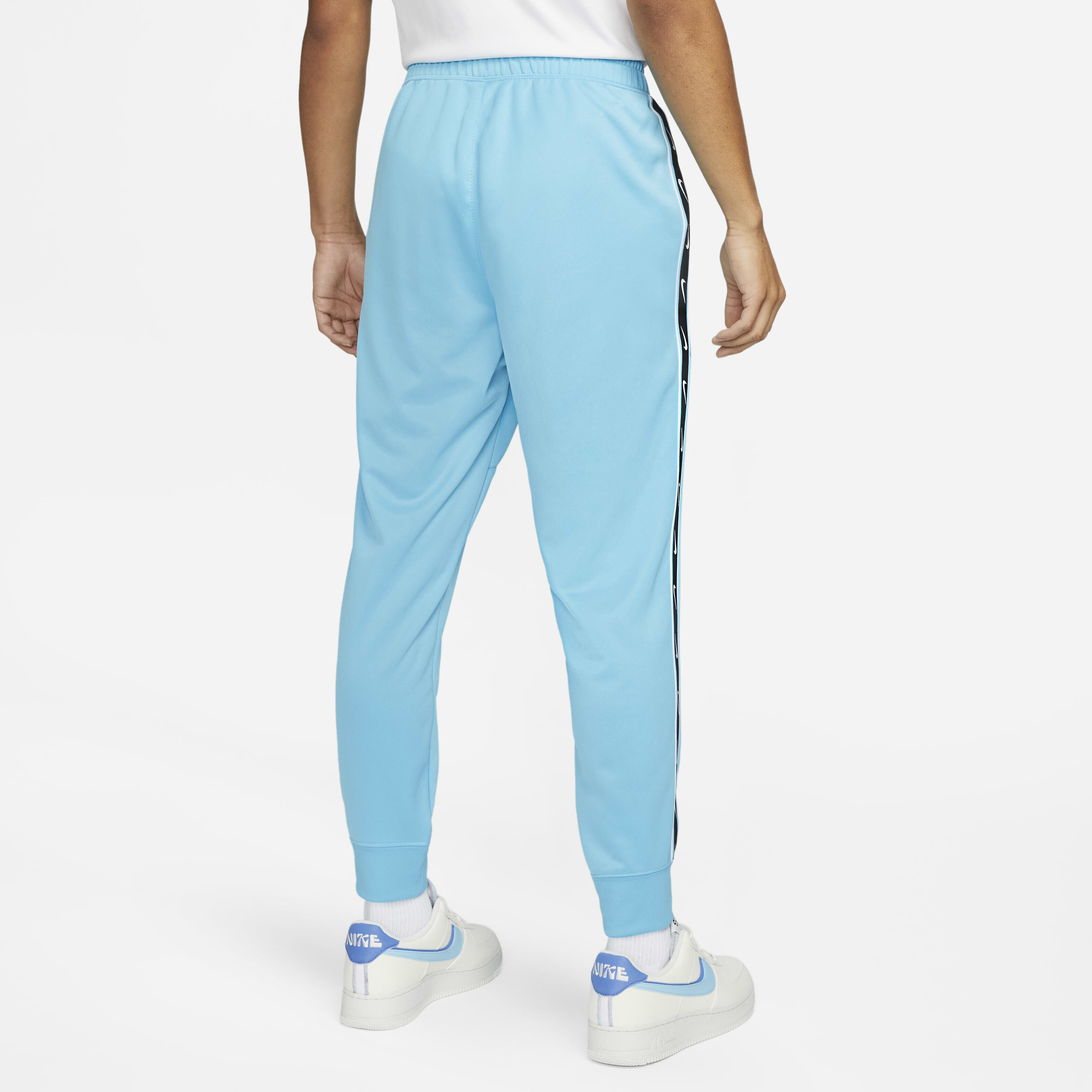 Nike Sportswear Repeat image number 1