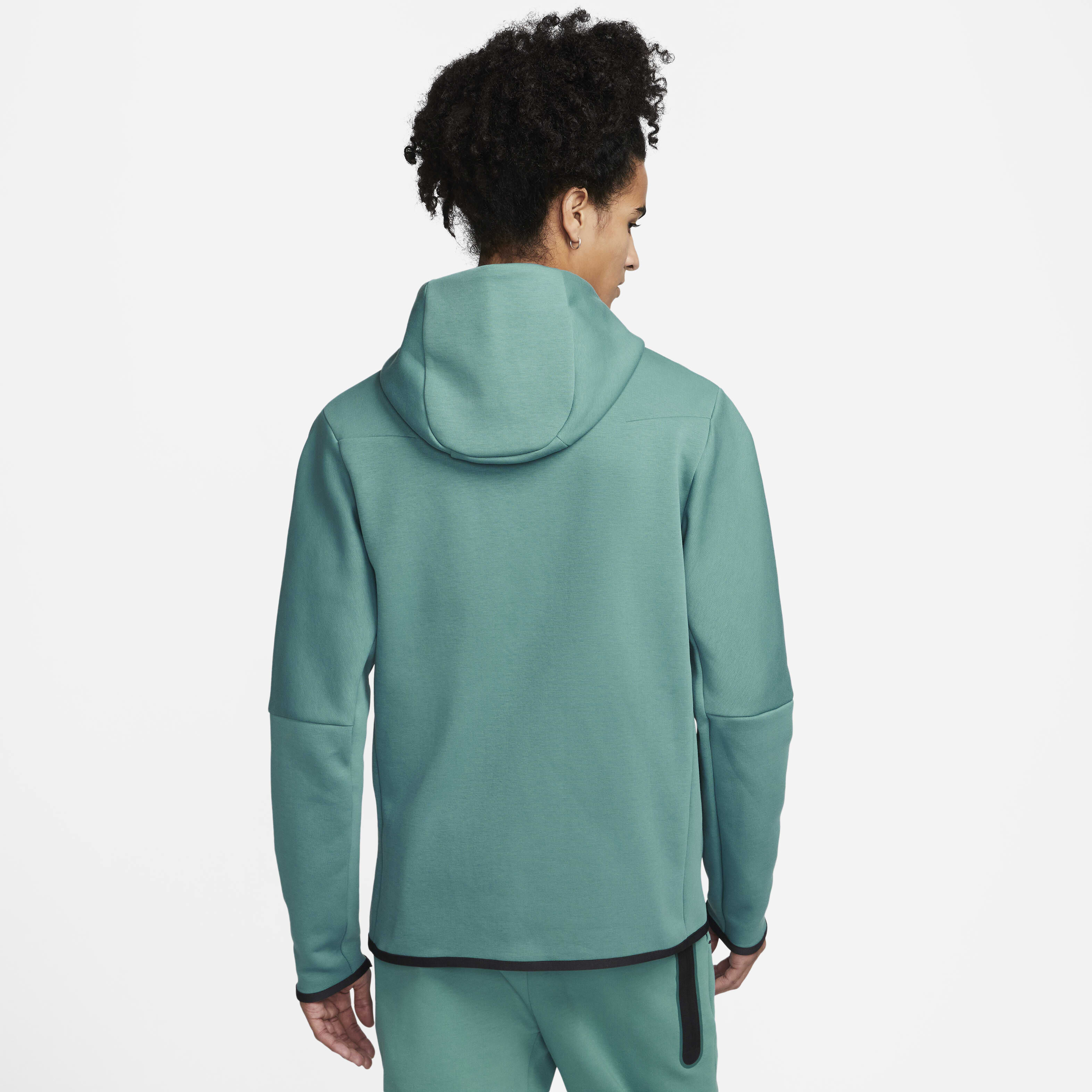 Nike Sportswear Tech Fleece image number 1