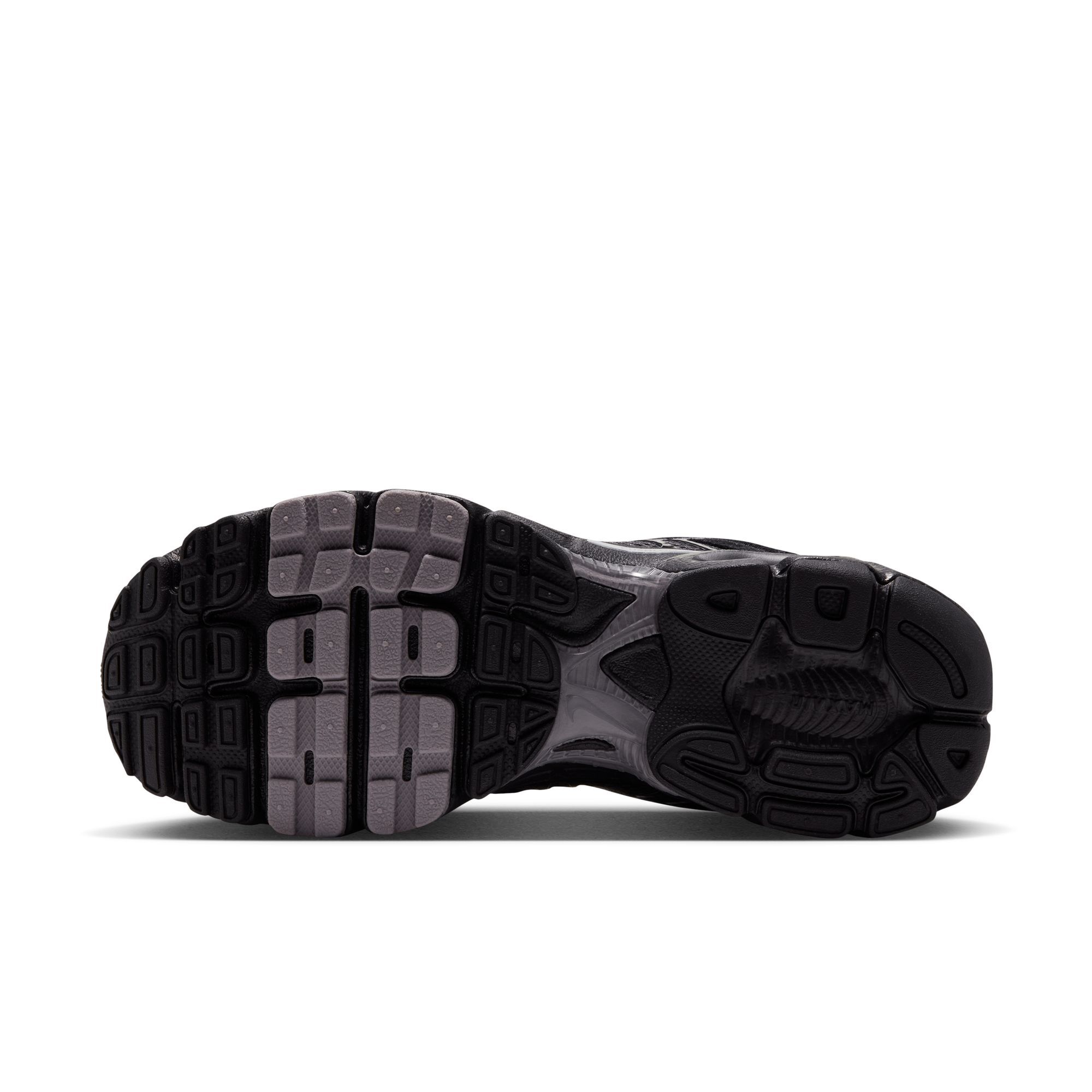 Nike Air Max Moto 2K image number 7
