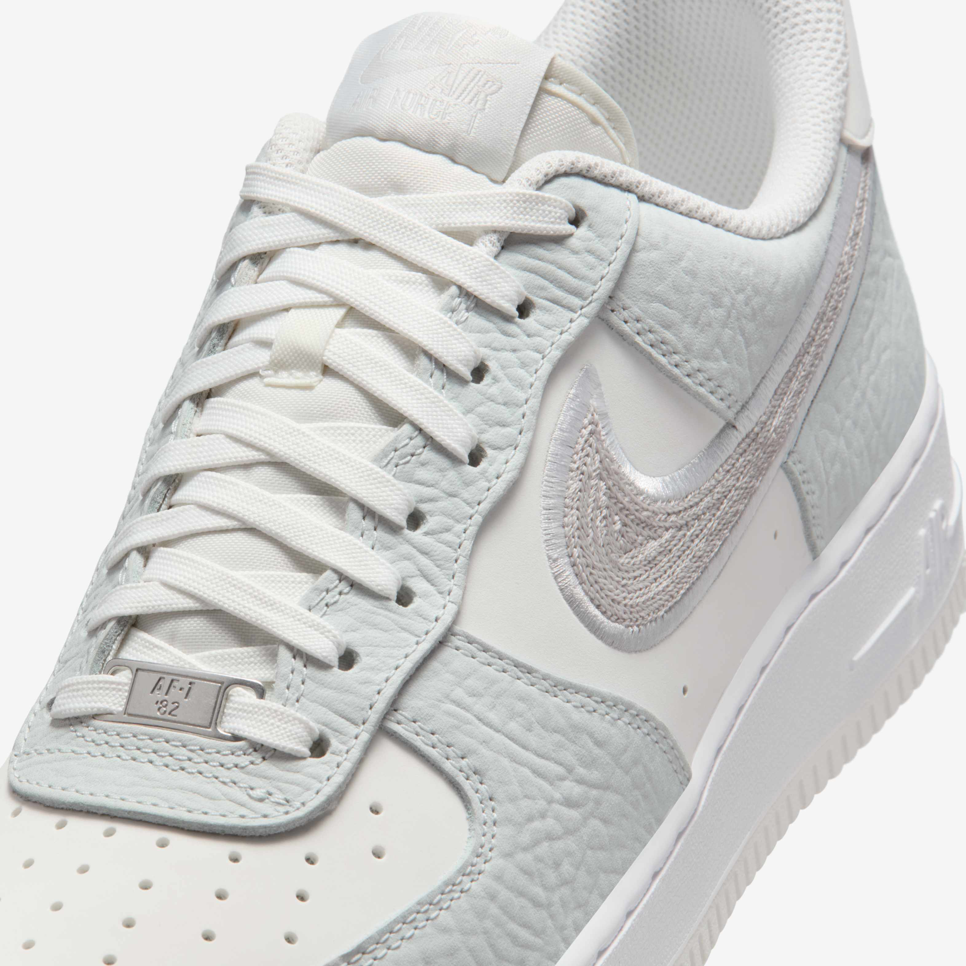 Nike Air Force 1 '07 LV8 image number 6