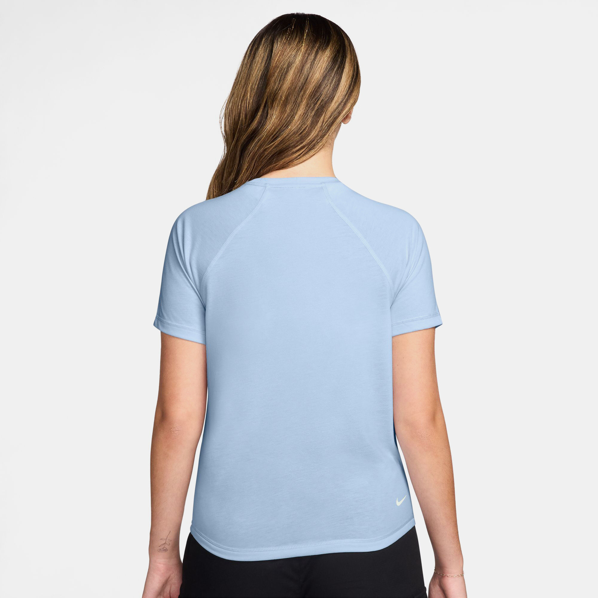 نايكي ايه سي جي image number 1